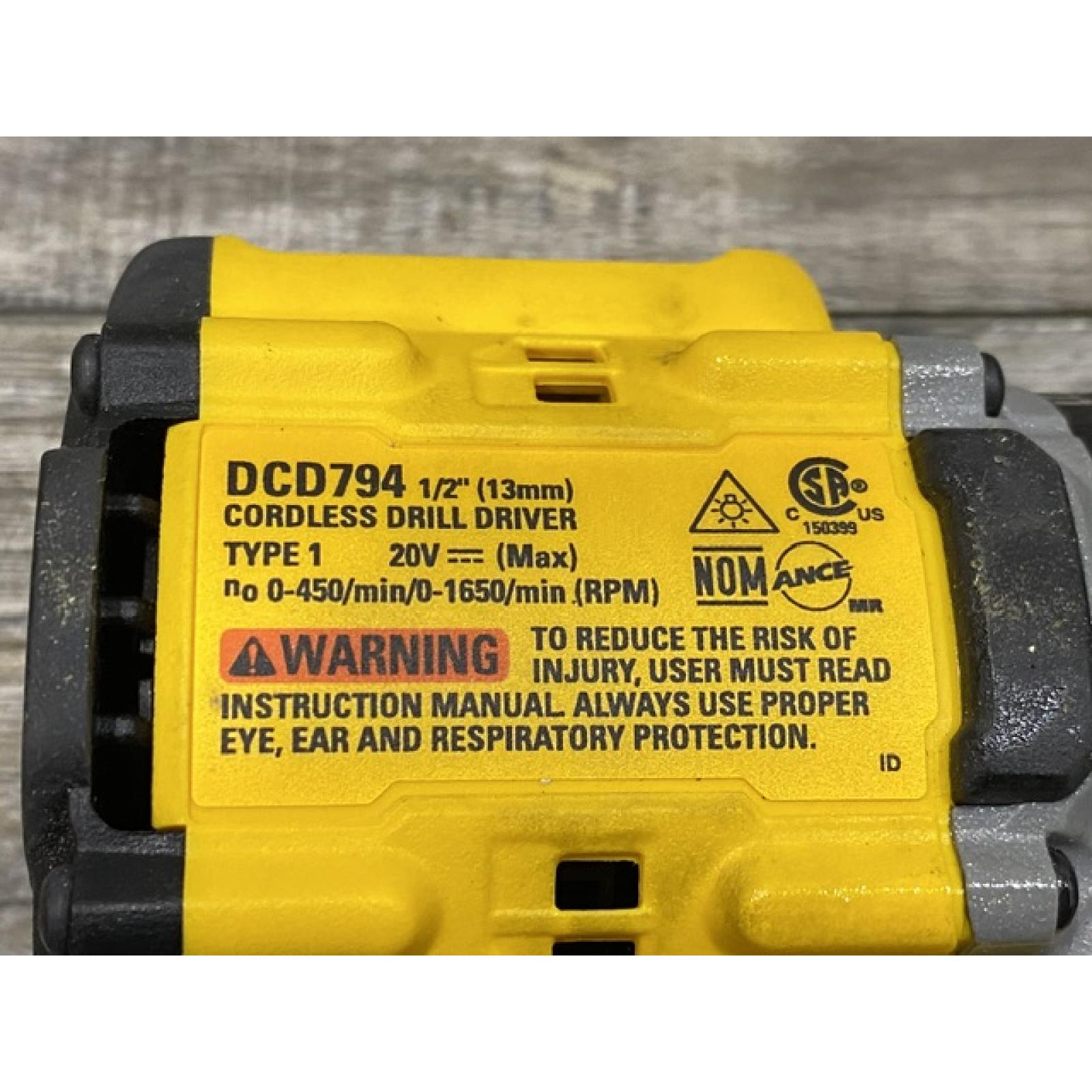 AS-IS DEWALT Atomic 20V Lithium-Ion Cordless Compact 1/2 in. Drill/Driver Kit