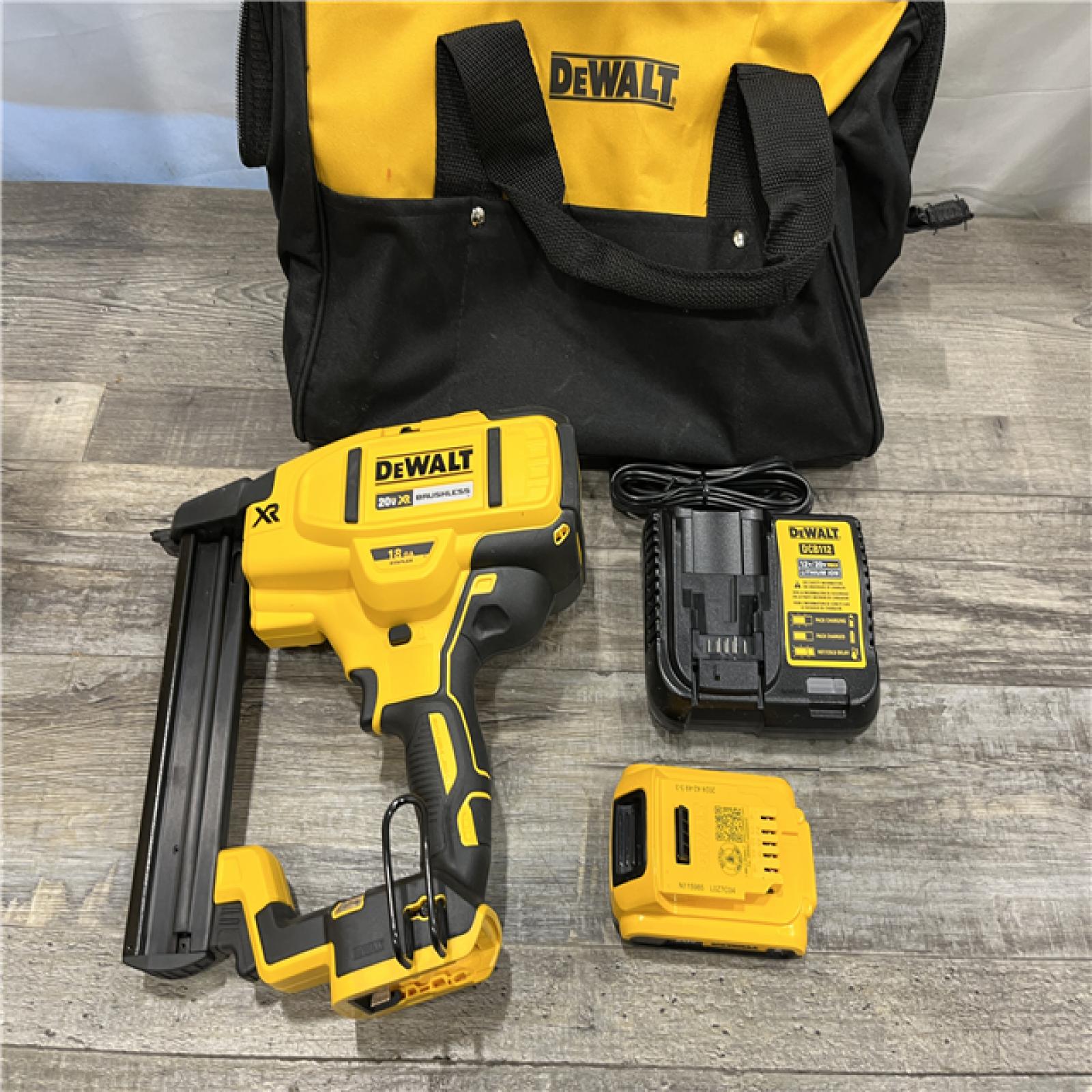 AS-IS DEWALT 20V MAX XR Lithium-Ion Cordless 18-Gauge Narrow Crown Stapler Kit