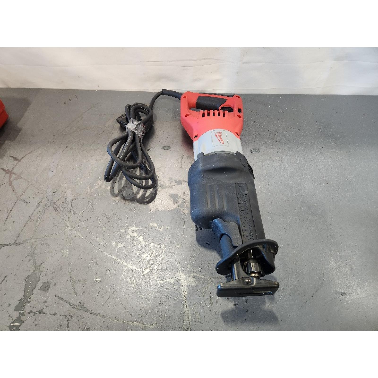 AS-IS- Milwaukee 15.0 Amp Super Sawzall Reciprocating Saw with Carrying Case