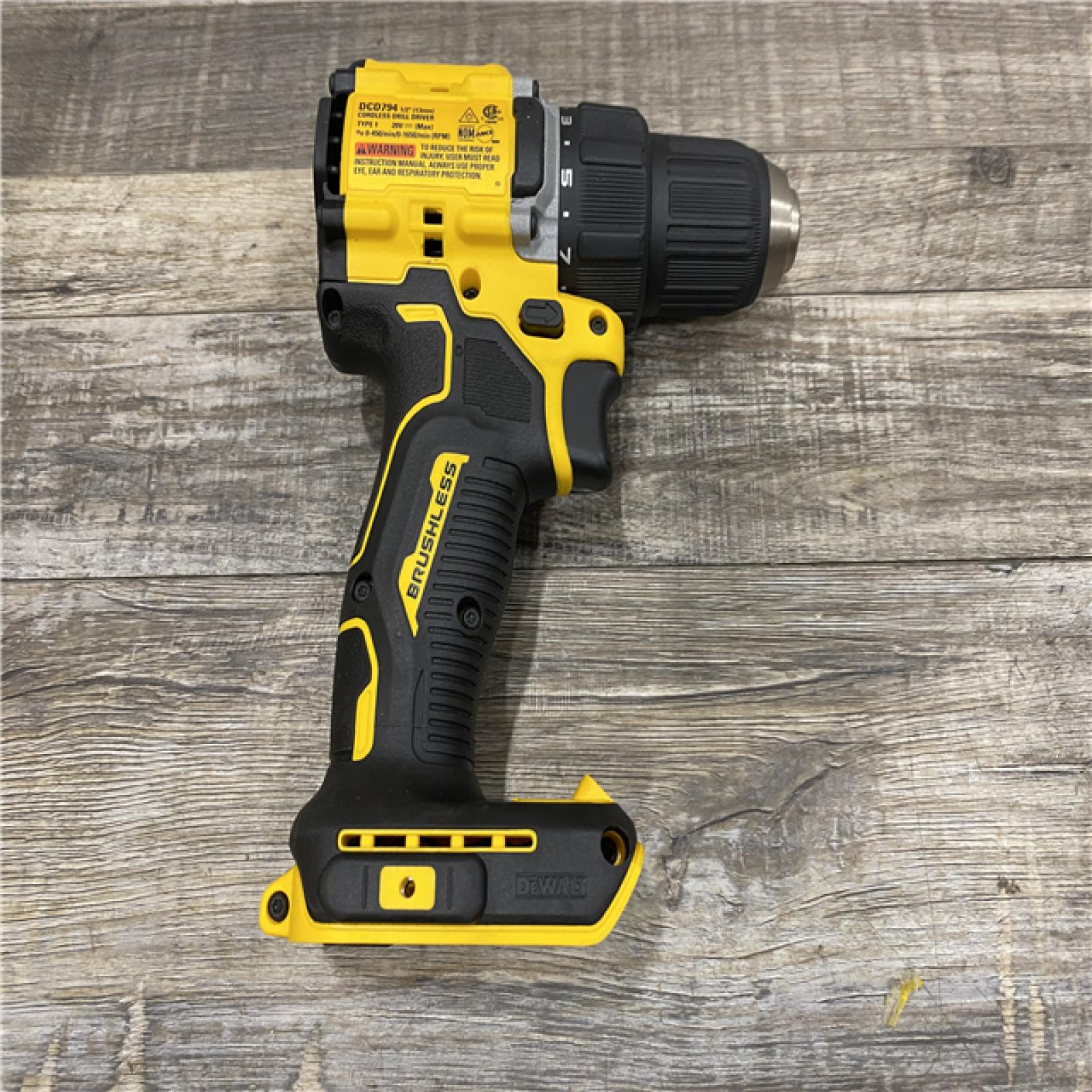 AS-IS DEWALT Atomic 20V Lithium-Ion Cordless Compact 1/2 in. Drill/Driver Kit