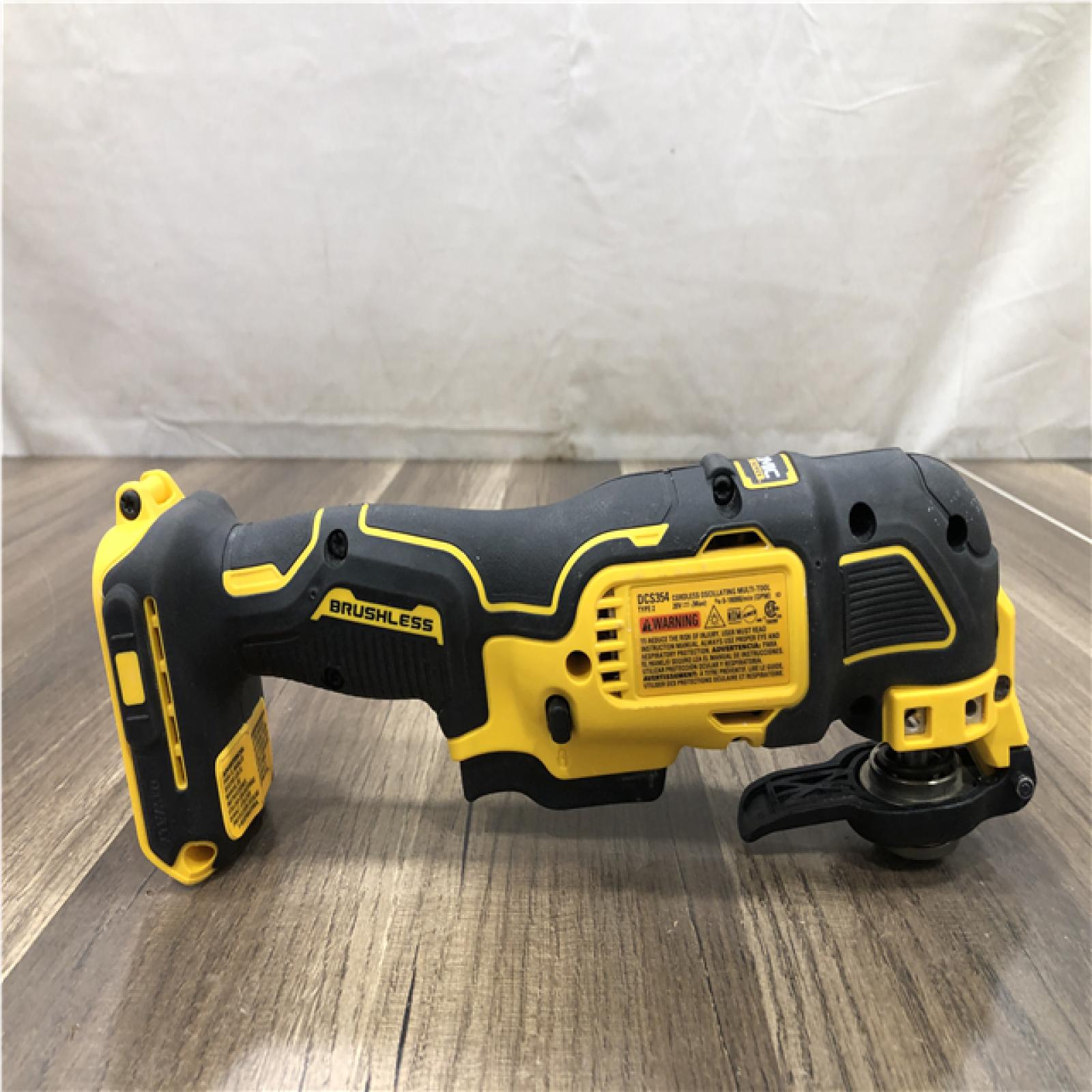 AS-IS DEWALT ATOMIC 20V MAX* Cordless Oscillating Multi Tool (Tool-Only)