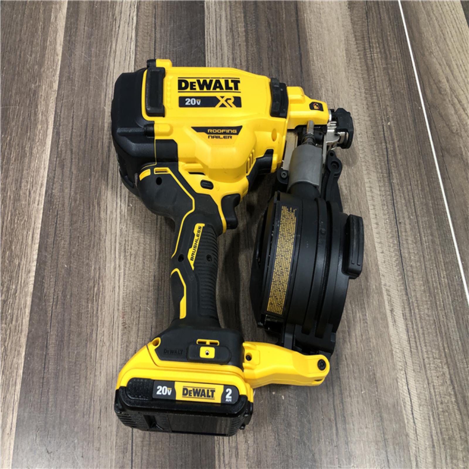 AS-IS DEWALT 20V MAX Lithium-Ion 15-Degree Electric Cordless Roofing Nailer Kit