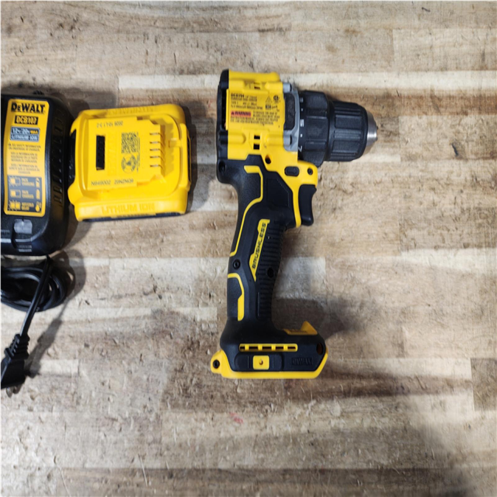 HOUSTON LOCATION - AS - IS DEWALT Atomic 20V Lithium-Ion Cordless Compact 1/2 in. Drill/Driver Kit
