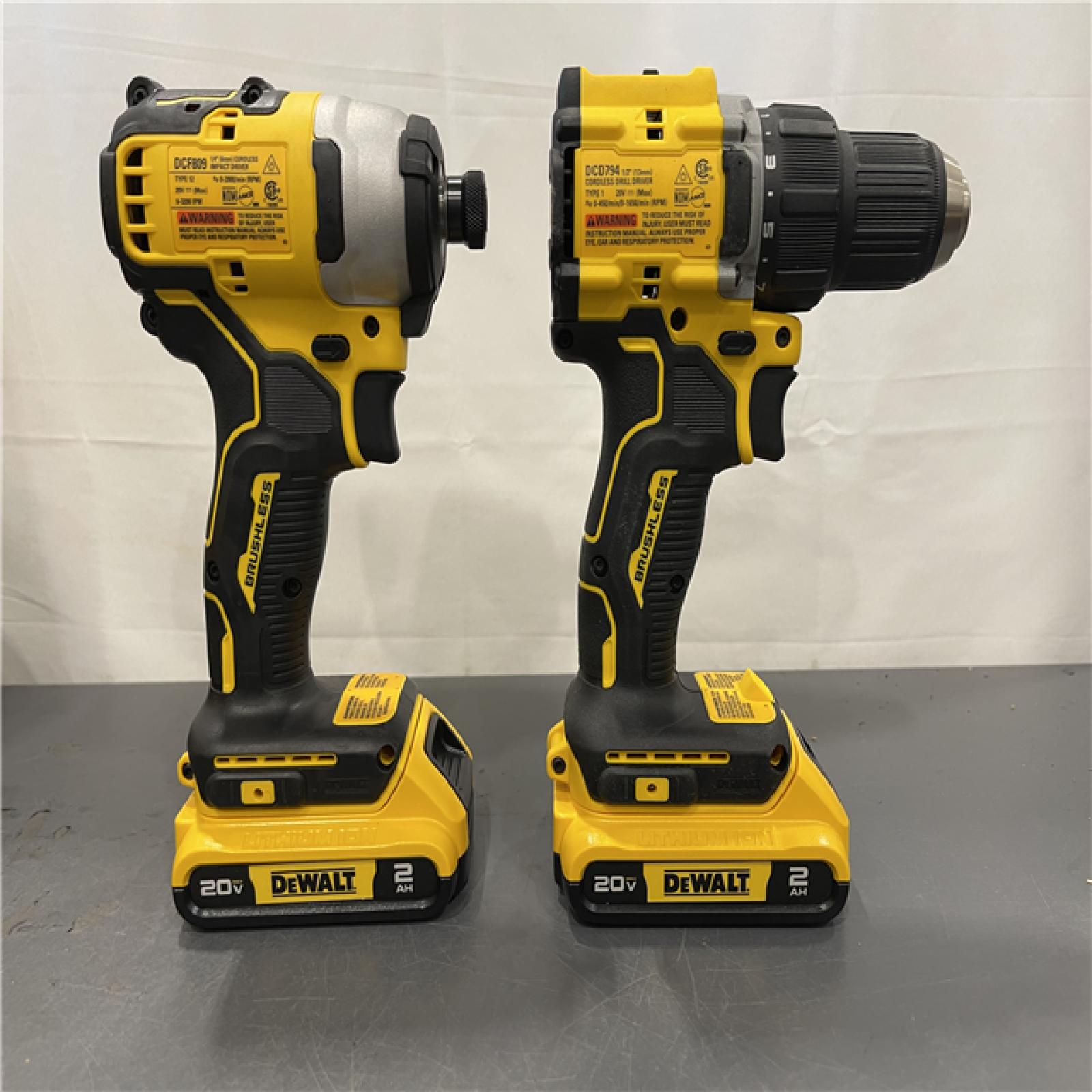 AS-IS - Dewalt ATOMIC 20-Volt MAX Lithium-Ion Cordless Combo Kit