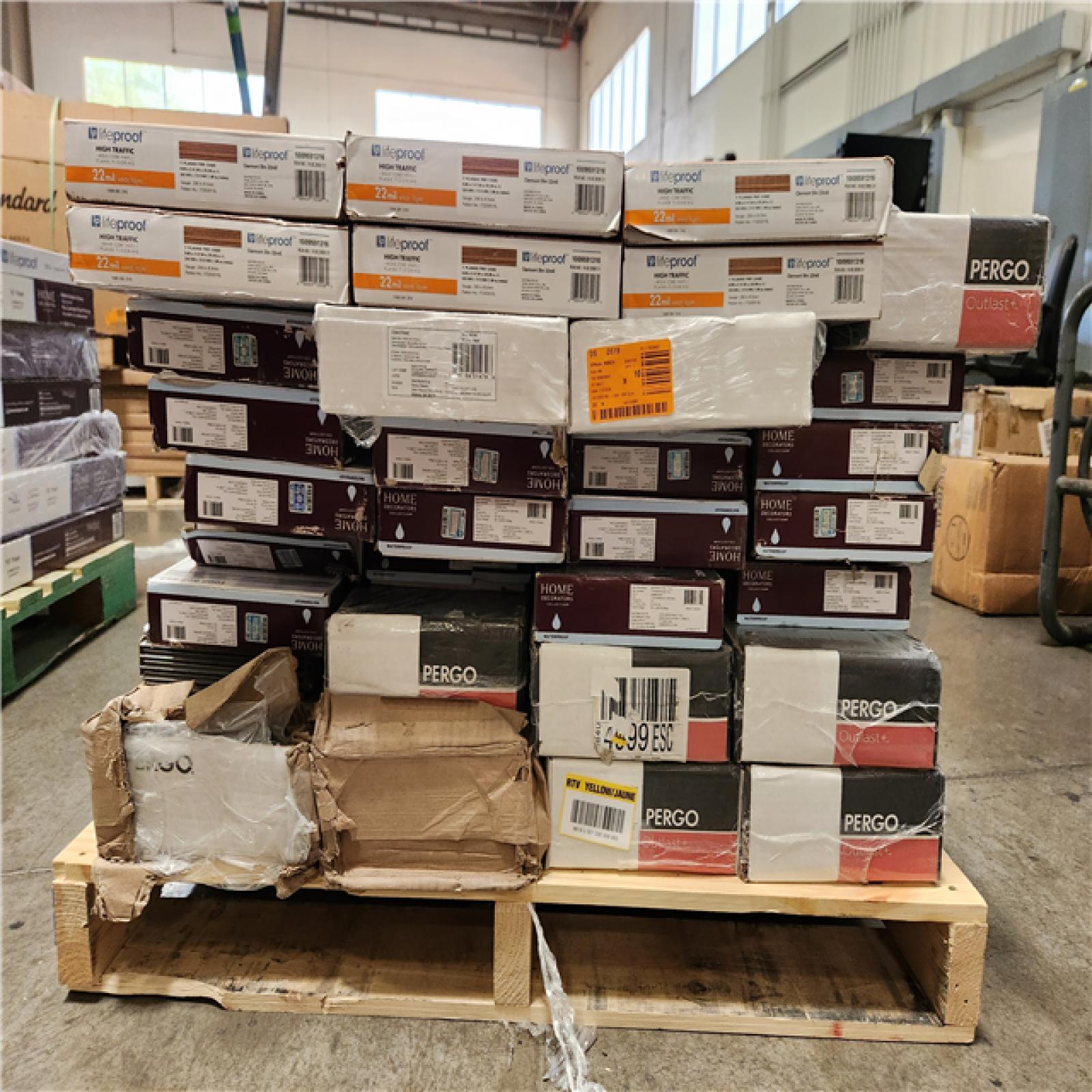 Phoenix Location Mixed Flooring Pallet (32 Cases)