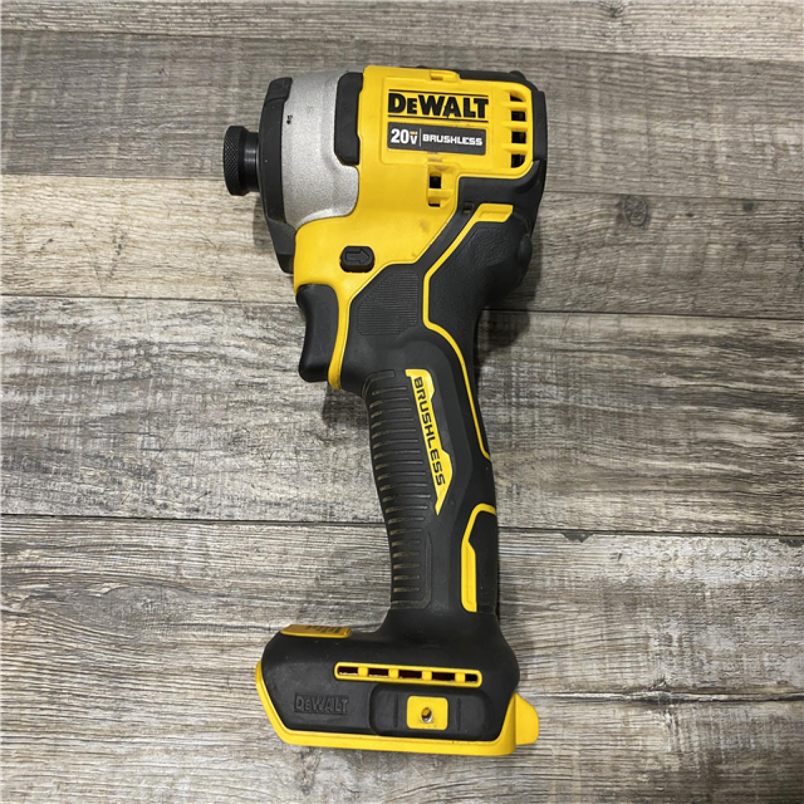 AS-IS DEWALT Atomic 20V Max Lithium-Ion Brushless Cordless Compact 1/4 in. Impact Driver Kit