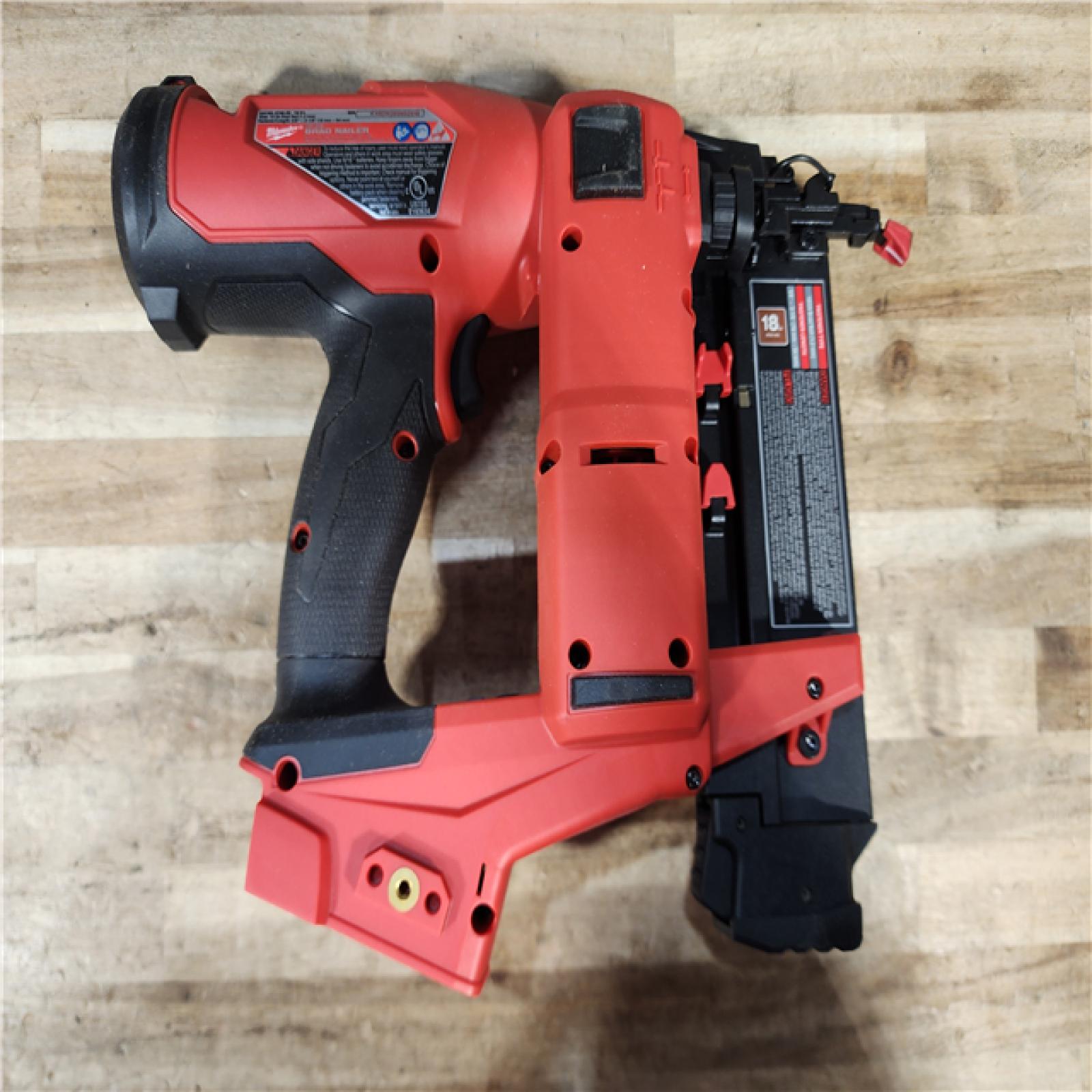 HOUSTON LOCATION - AS-IS Milwaukee FUEL 18-Volt Lithium-Ion Brushless Cordless Gen II 18-Gauge Brad Nailer (Tool-Only)