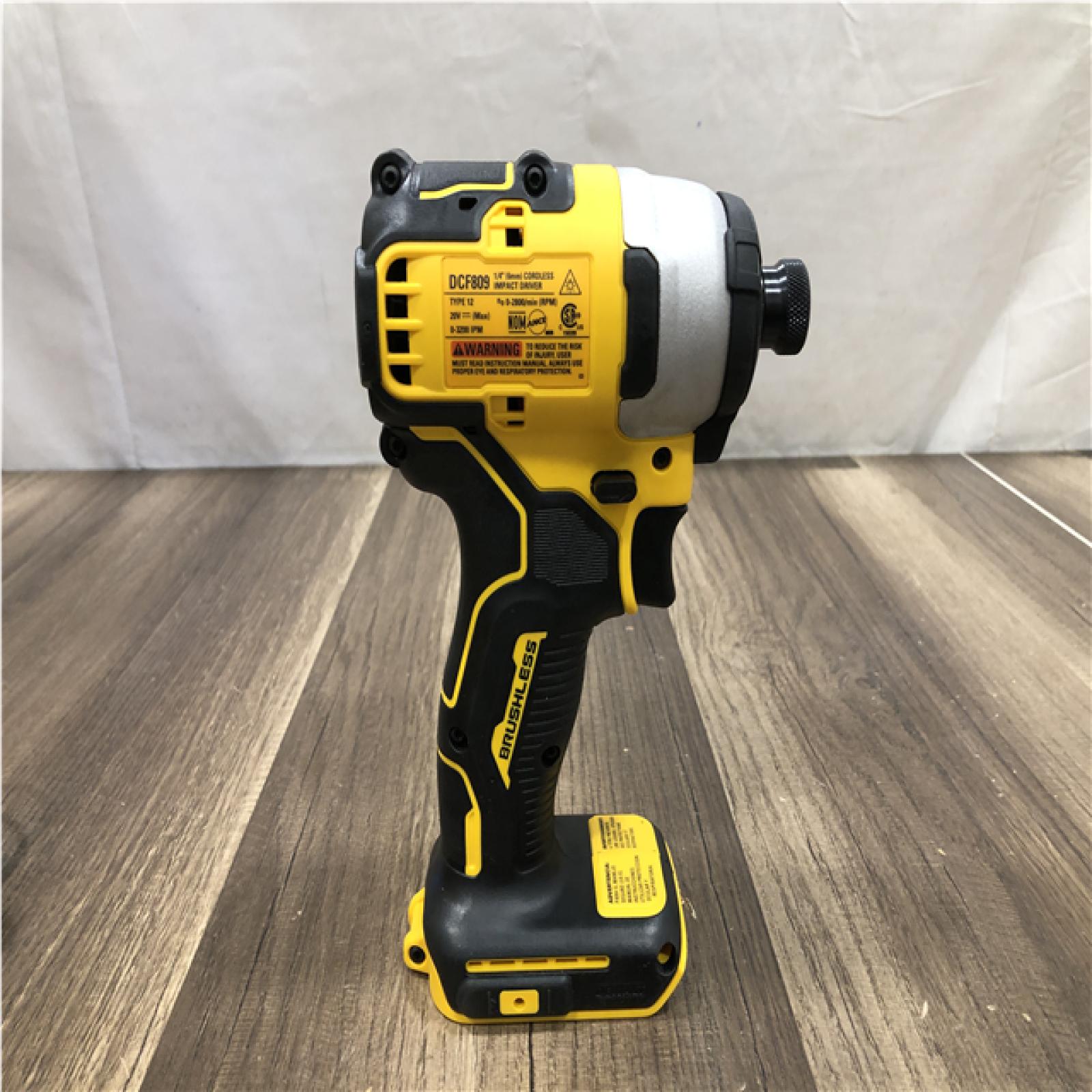 AS-IS DEWALT Atomic 20V Max Lithium-Ion Brushless Cordless Compact 1/4 in. Impact Driver Kit