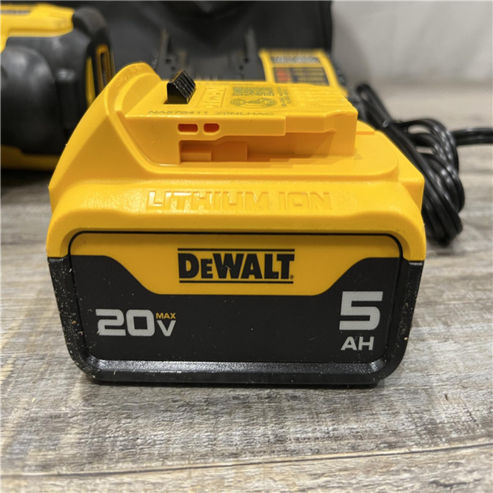 AS-IS DEWALT 20V MAX Lithium-Ion Cordless 1/2 in. Impact Wrench Kit
