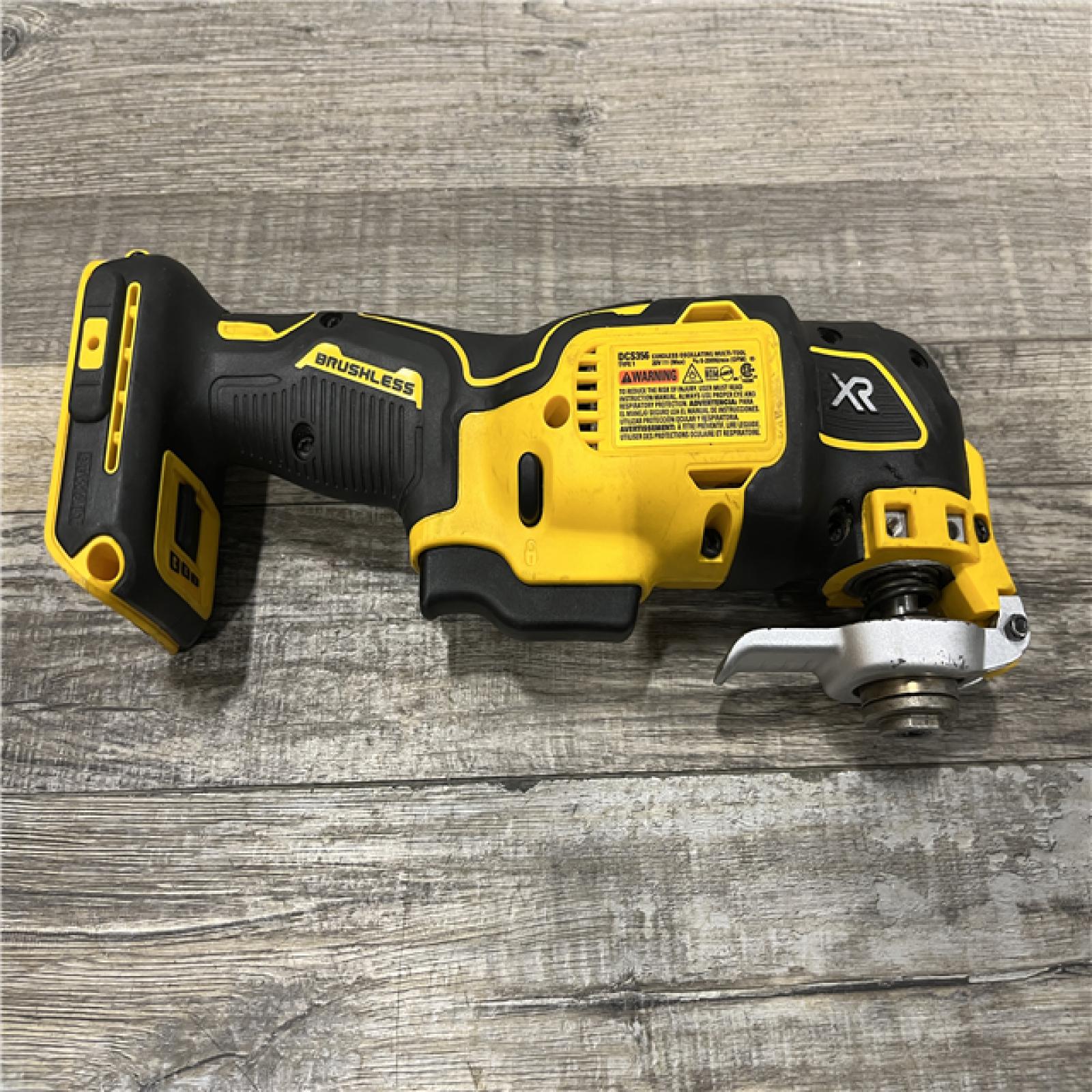 AS-IS DEWALT 20V MAX XR Cordless Brushless 3-Speed Oscillating Multi Tool (Tool Only)