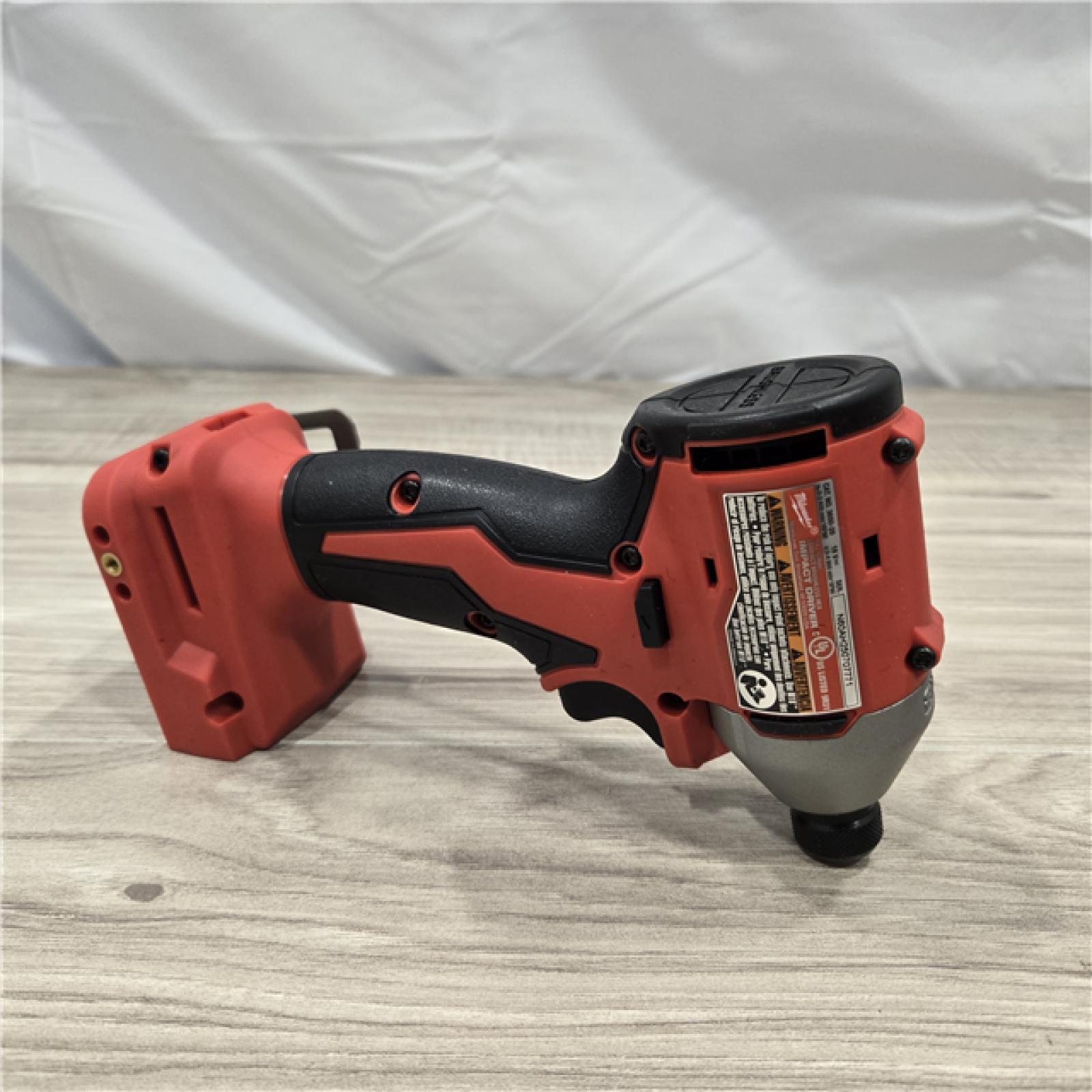 LIKE NEW! - M18 18V Cordless Compact Drill/Impact Combo Kit