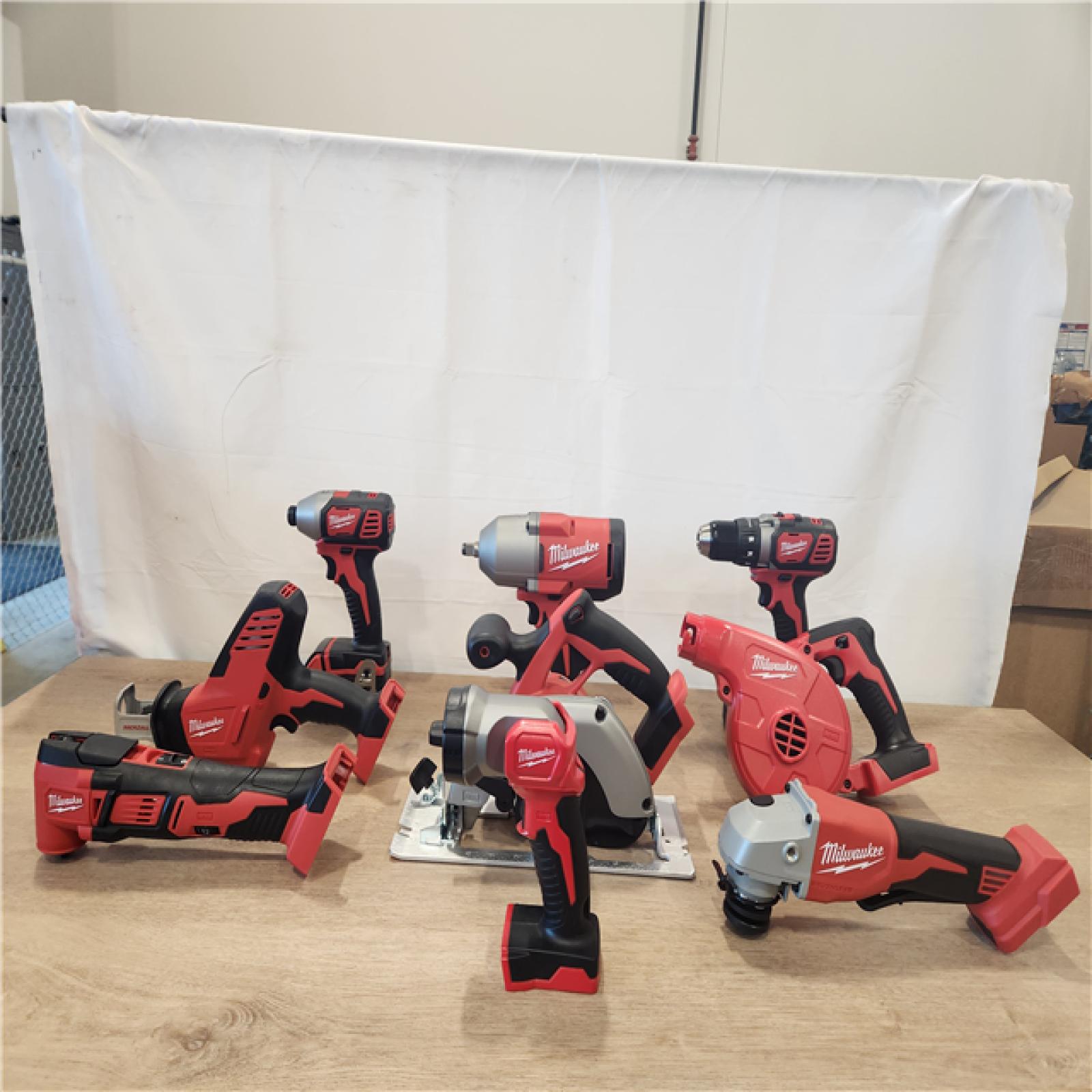 AS-IS- Milwaukee 18-Volt Lithium-Ion Cordless (9-Tool) Combo Kit