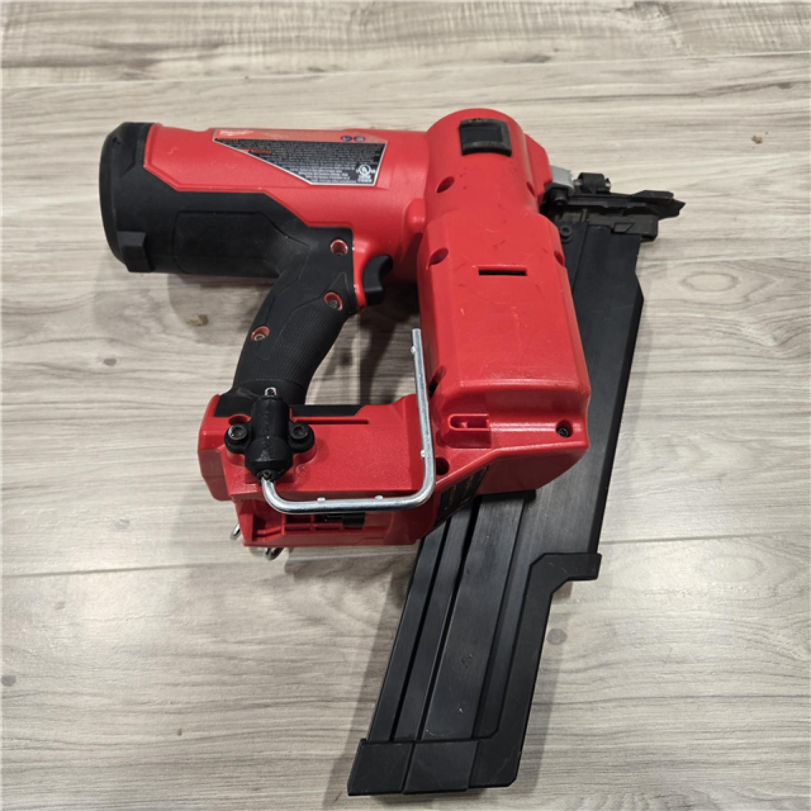 AS-IS Milwaukee 2744-20 M18 FUEL 3-1/2 in. 18-Volt 21-Degree Lithium-Ion Brushless Cordless Framing Nailer (Tool-Only)