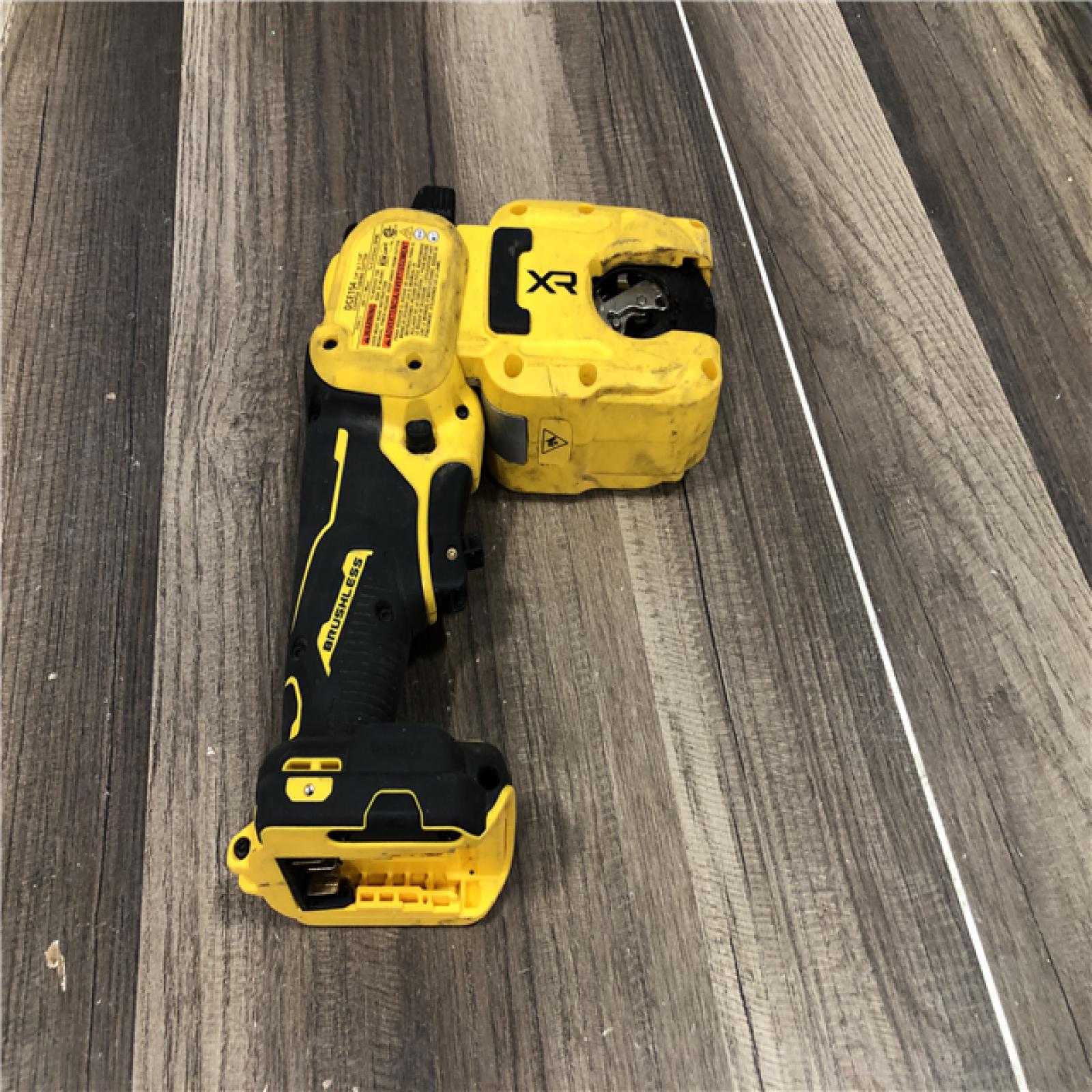 AS-IS DEWALT 20-Volt MAX XR Copper Cutter (Tool Only)