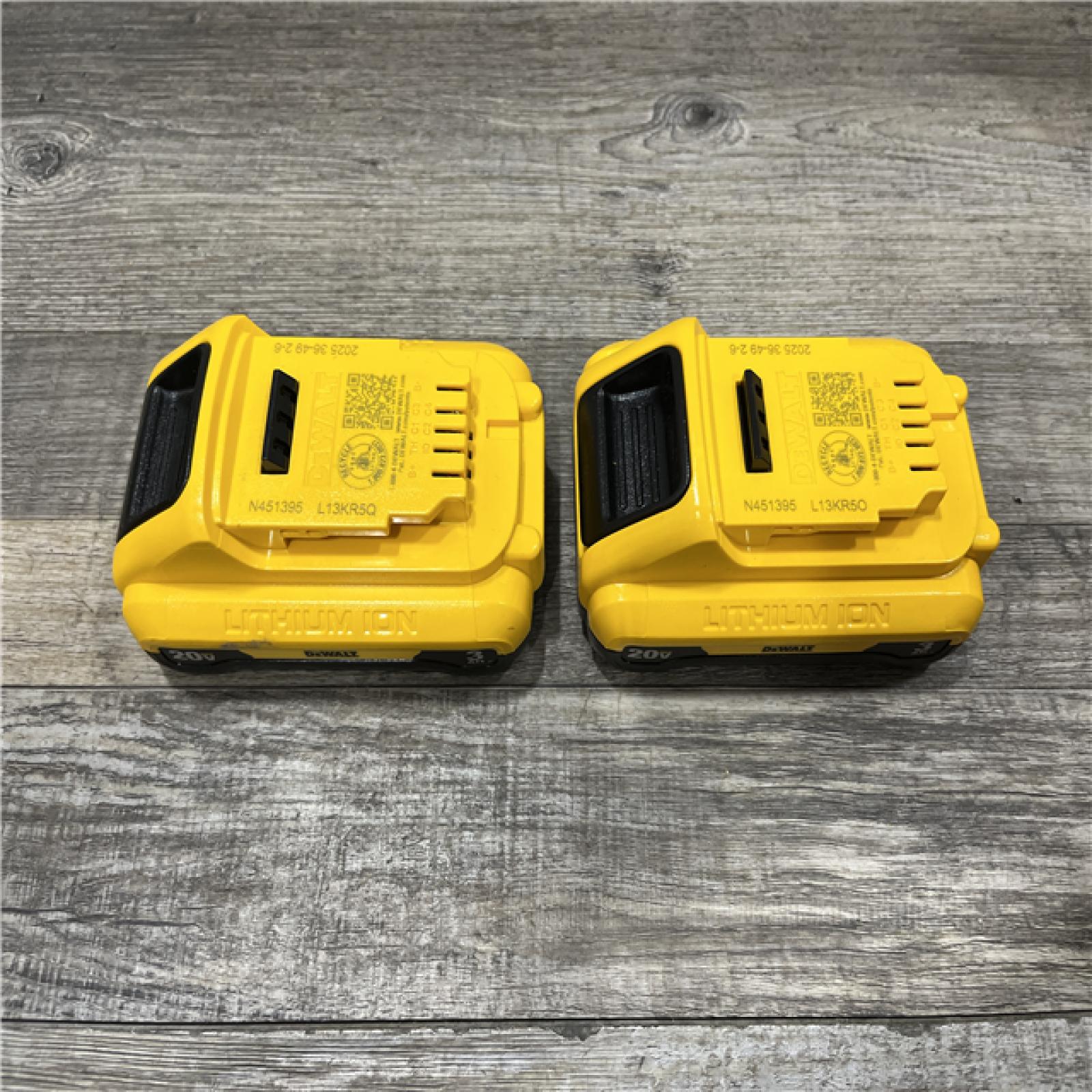 AS-IS DEWALT 20V MAX Compact Lithium-Ion 3.0Ah Battery Pack (2 Pack)
