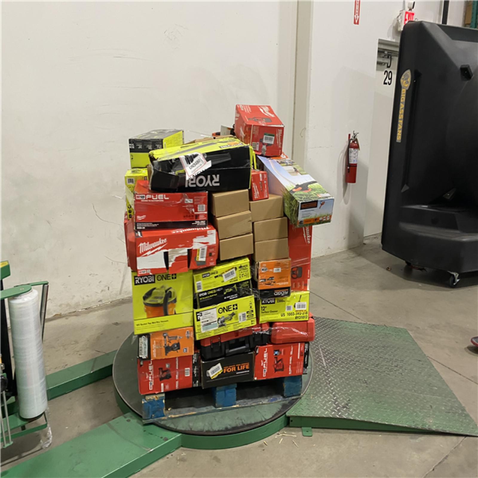 Dallas Location - As-Is Tool Pallet