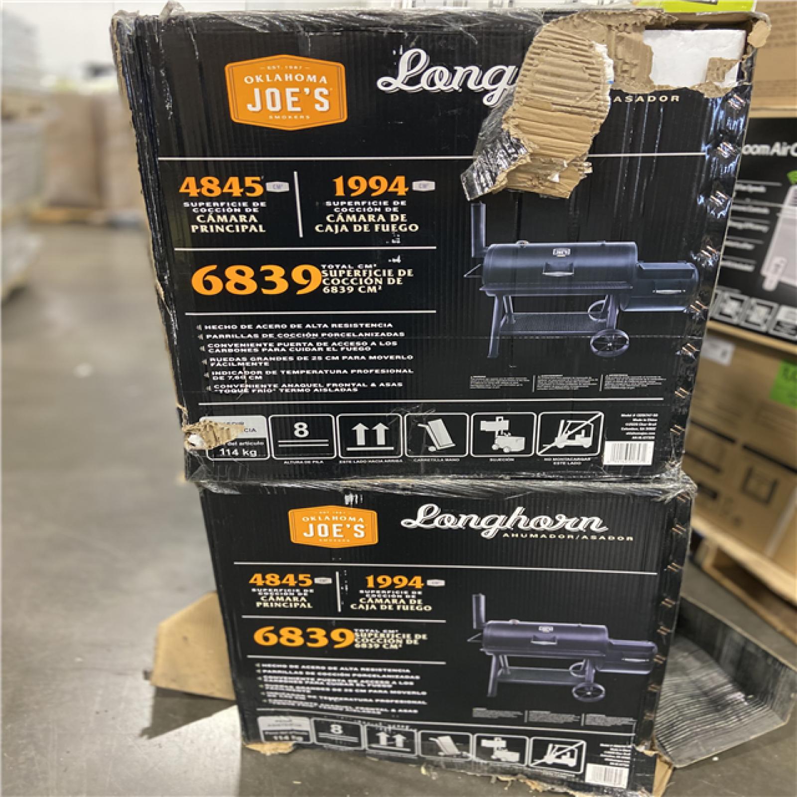DALLAS LOCATION - OKLAHOMA JOE'S Longhorn Offset Smoker in Black with 1,060 sq. in. Cooking Space (2 UNITS)