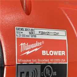 AS-IS Milwaukee FUEL 120 MPH 500 CFM 18V Brushless Cordless Battery Powered Leaf Blower Kit