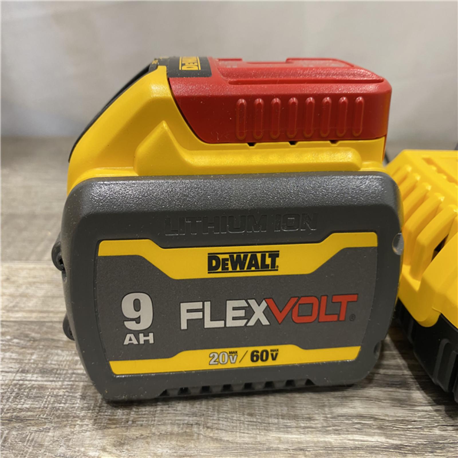 AS-IS DEWALT 20V/60V MAX FLEXVOLT Lithium-Ion 9.0Ah Battery and Charger Starter Kit