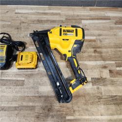 HOUSTON LOCATION - AS - IS DEWALT 20V MAX XR Lithium-Ion Cordless 2-1/2 in. 15-Gauge Finish Nailer Kit