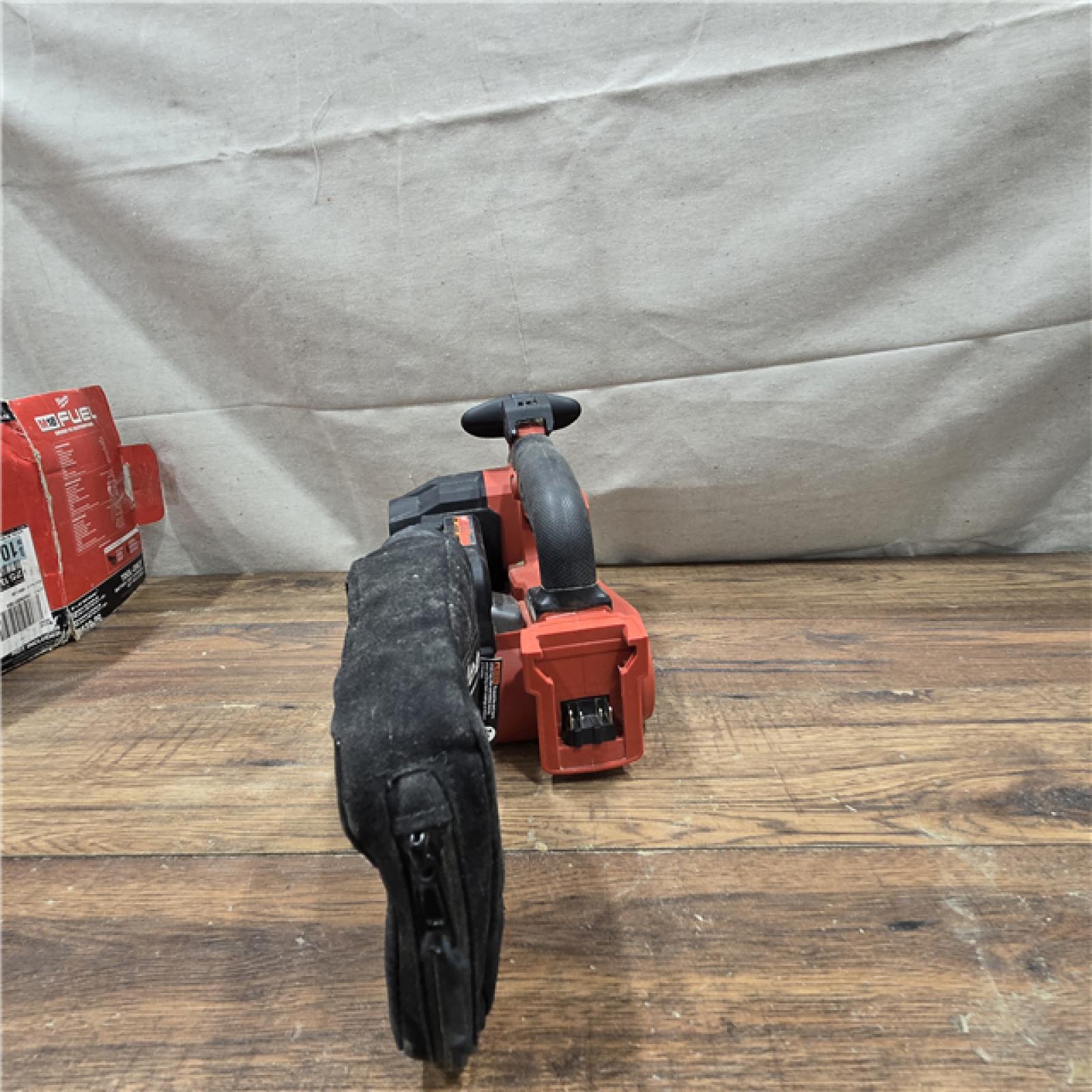 AS-IS Milwaukee M18 Fuel 8 Amps 18 V 3 in. W X 18 in. L Cordless Belt Sander Tool Only