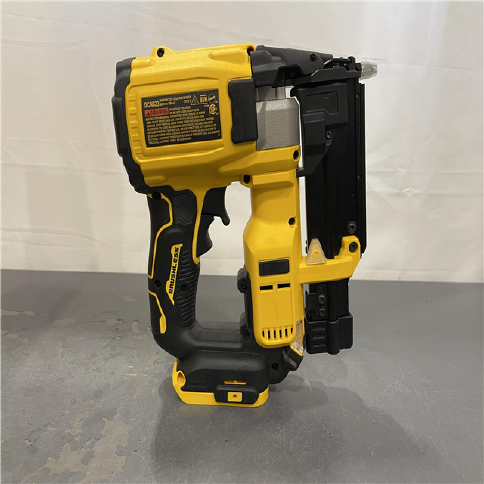 AS-IS - DeWalt ATOMIC 20V MAX Lithium Ion Cordless 23 Gauge Pin Nailer