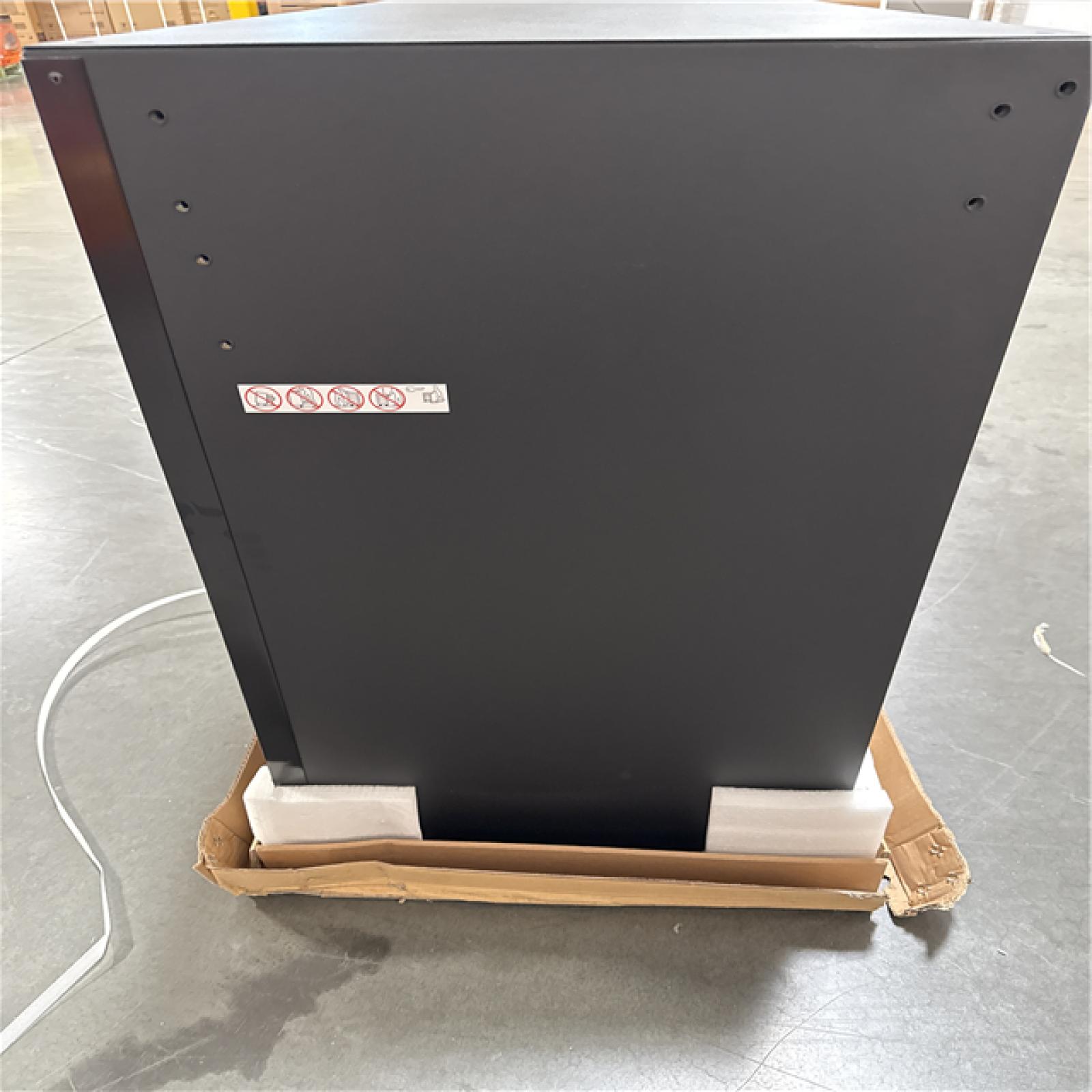 California AS-IS Husky 46 in 9-Drawer Mobile Workbench