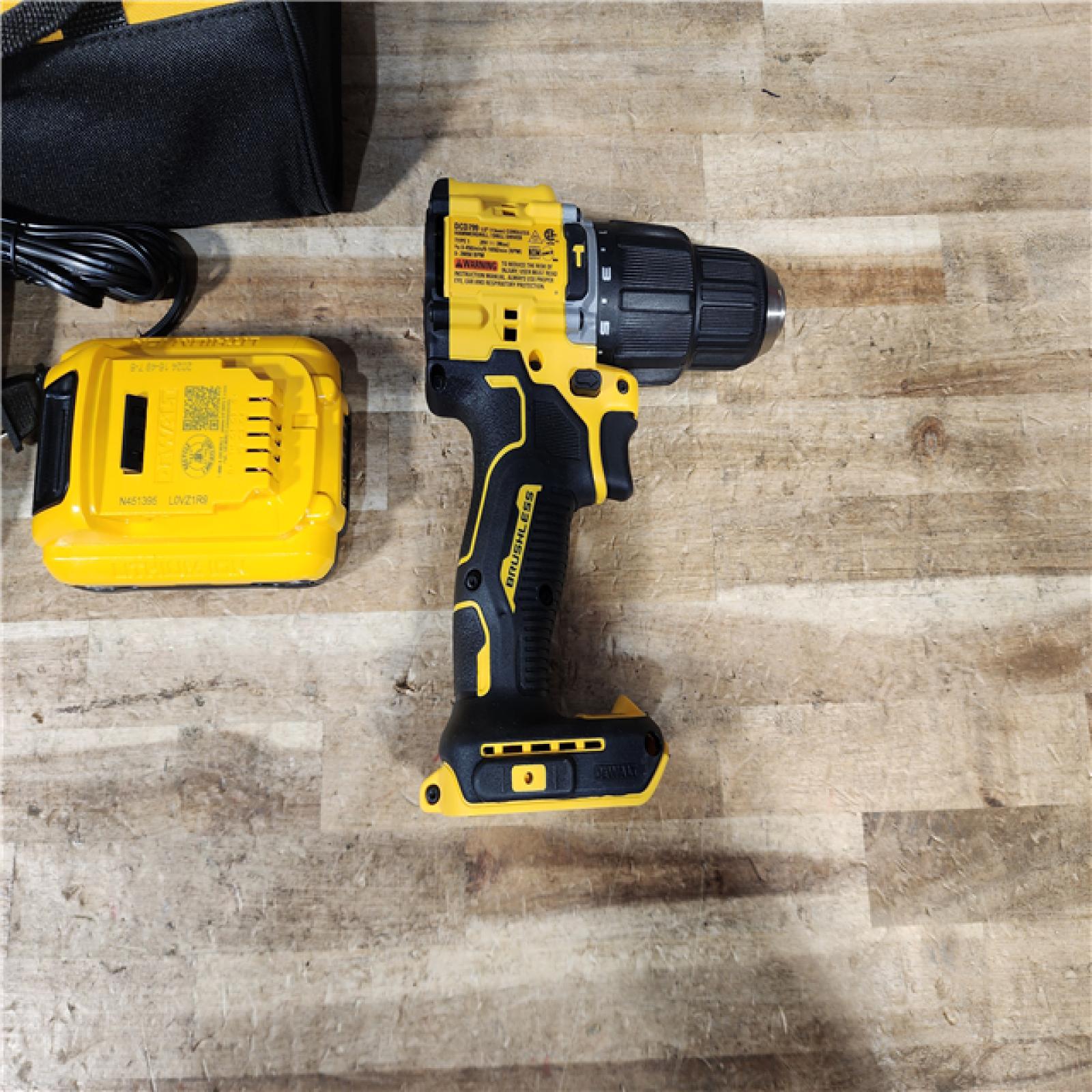 HOUSTON LOCATION - AS - IS DEWALT ATOMIC 20V Cordless 1/2 in. Compact Hammer Drill Kit