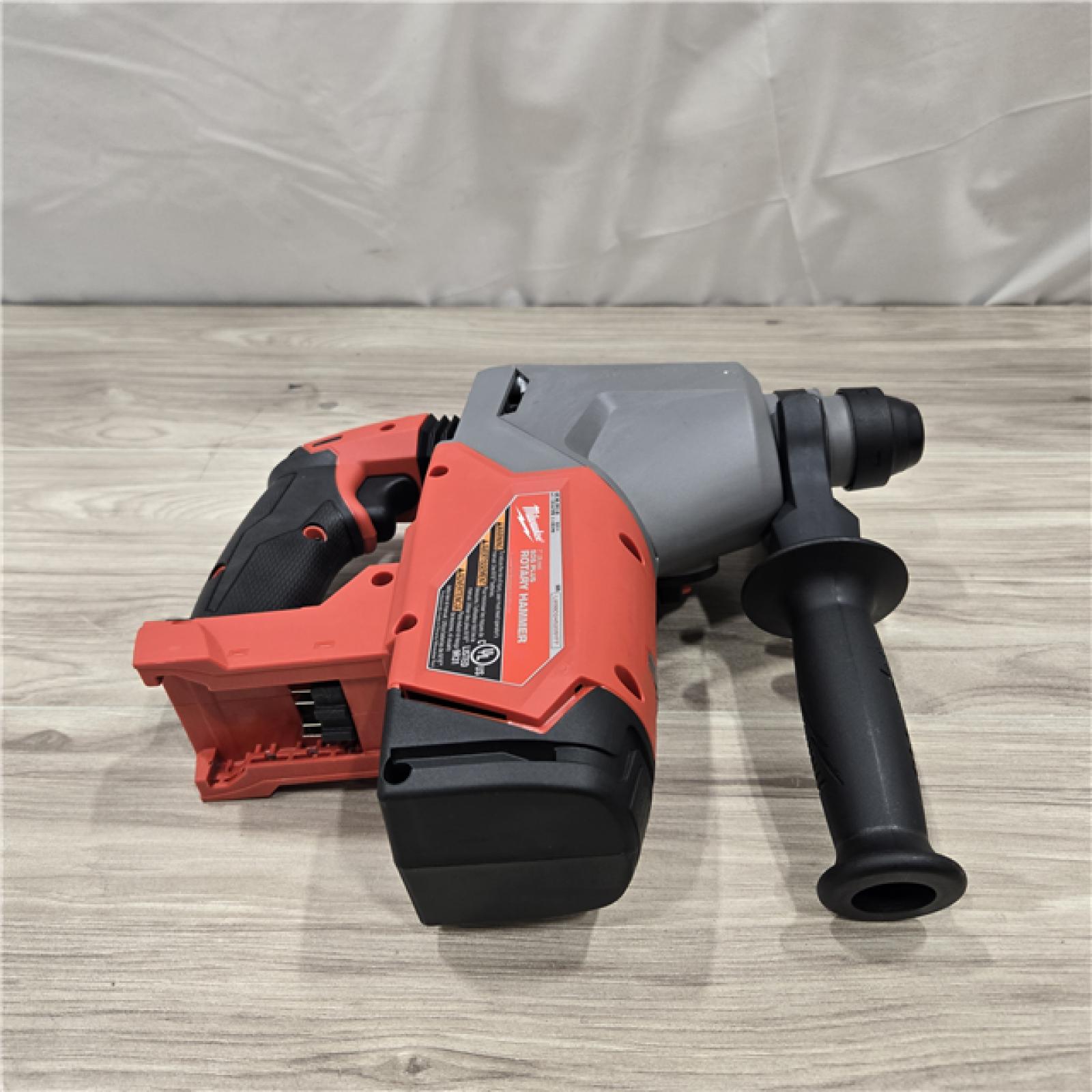 AS-IS Milwaukee 2912-22 M18 Fuel 18V 1  SDS Plus Rotary Hammer Kit