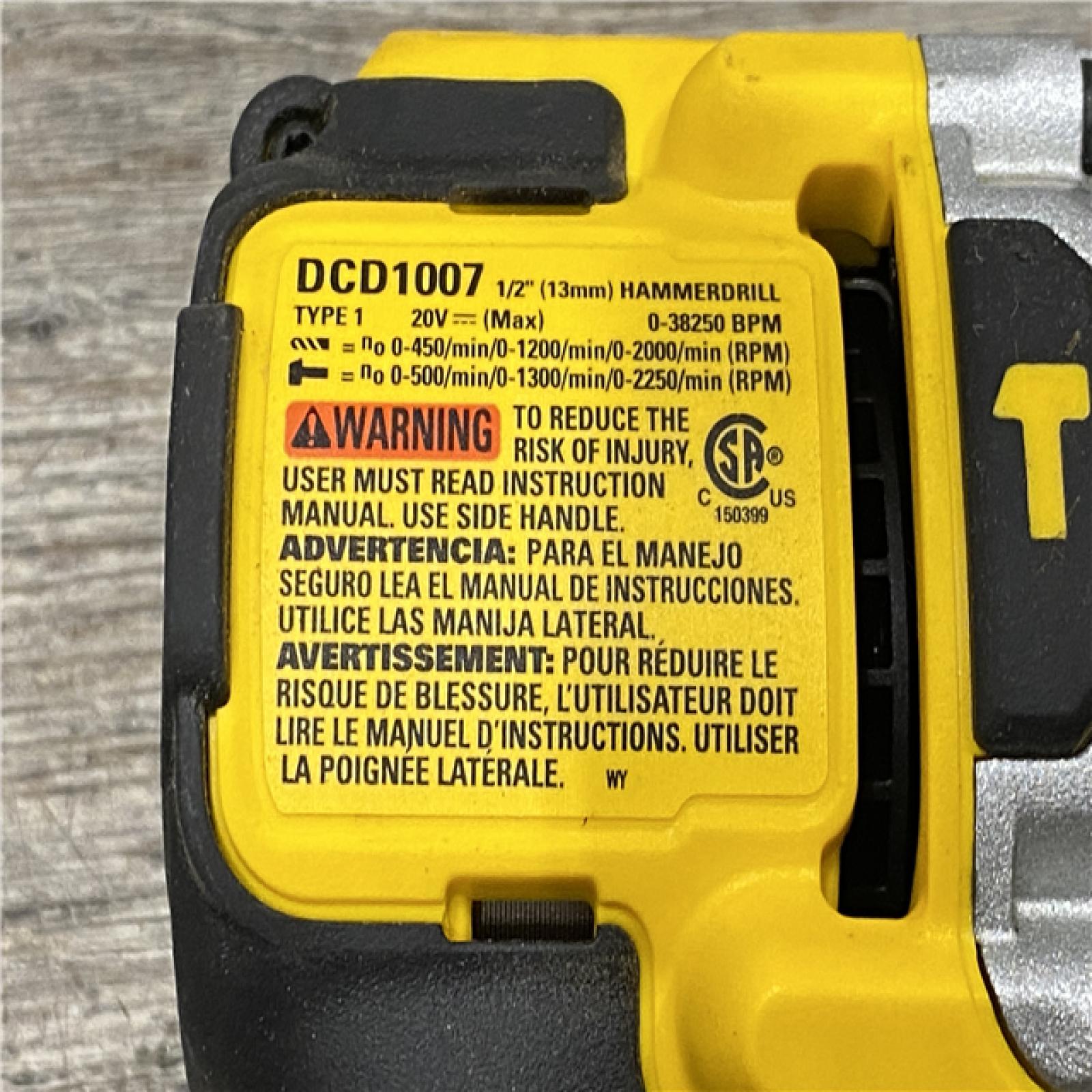 AS-IS DEWALT Atomic 20V Max Lithium-Ion Brushless Cordless Compact 1/4 in. Impact Driver Kit