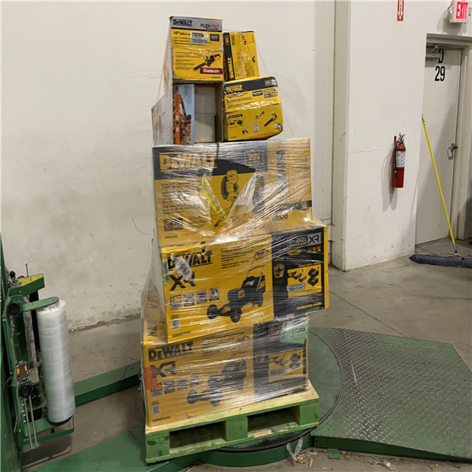 Dallas Location - As-Is DEWALT Tool Pallet