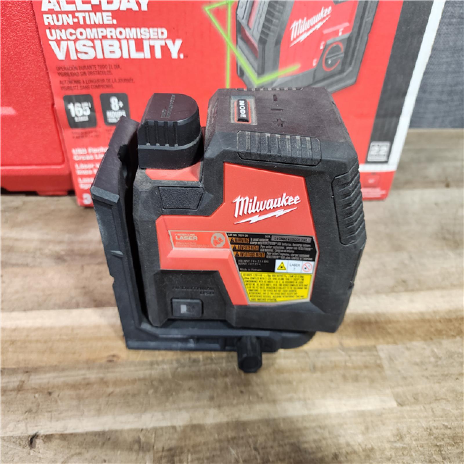 HOUSTON LOCATION - AS-IS Milwaukee 100 ft. REDLITHIUM Lithium-Ion USB Green Rechargeable Cross Line Laser Level with Charger