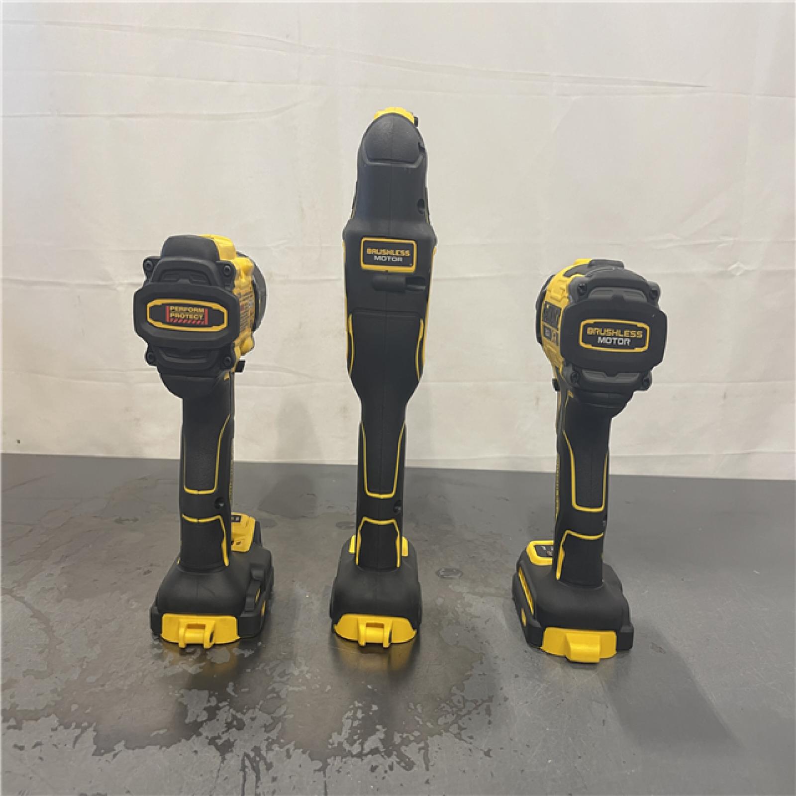AS-IS- DeWalt 20V MAX Lithium-Ion Cordless 3-Tool Combo Kit with (2) FLEXVOLT 6.0 Ah Batteries and Charger