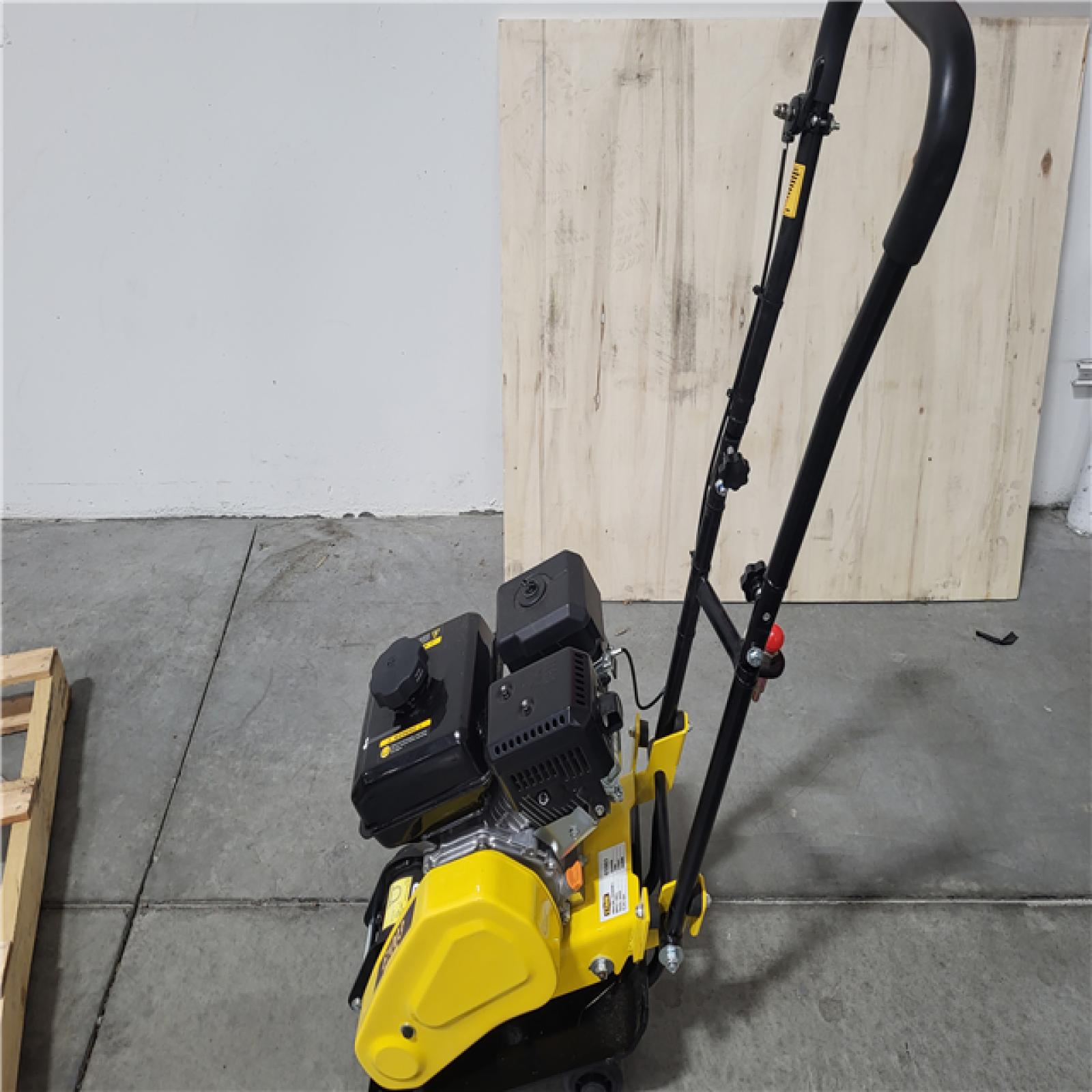 CALIFORNIA AS-IS APPEARS NEW STARK 212CC GAS PLATE COMPACTOR