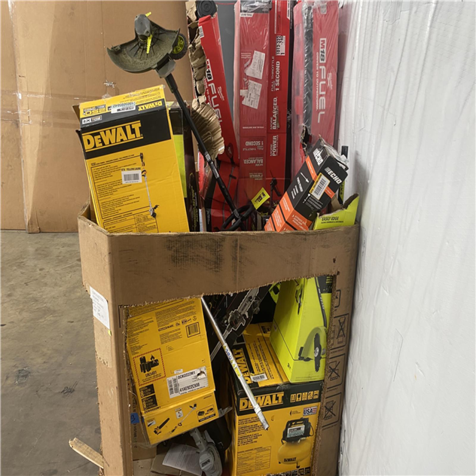 Houston Location - AS-IS Outdoor Pallet