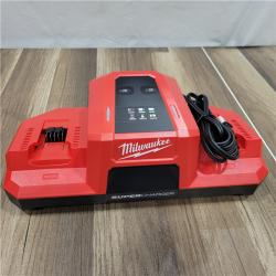 LIKE NEW! Milwaukee  M18 18V Dual Bay Simultaneous Super Charger