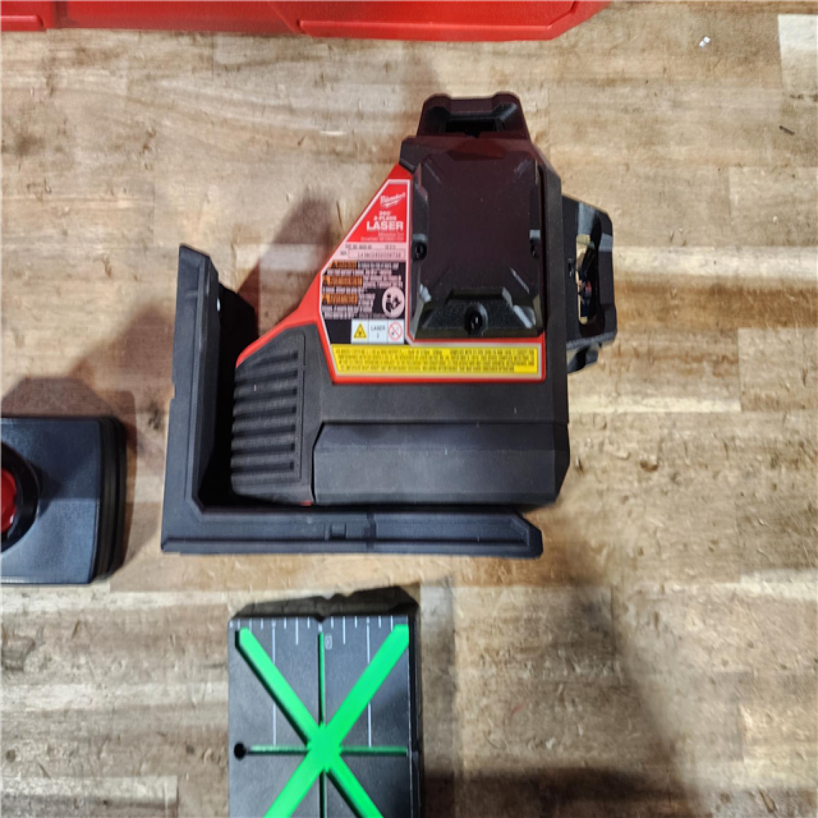 HOUSTON LOCATION - AS - IS Milwaukee 12-Volt Lithium-Ion Cordless Green 250 ft. 3-Plane Laser Level Kit