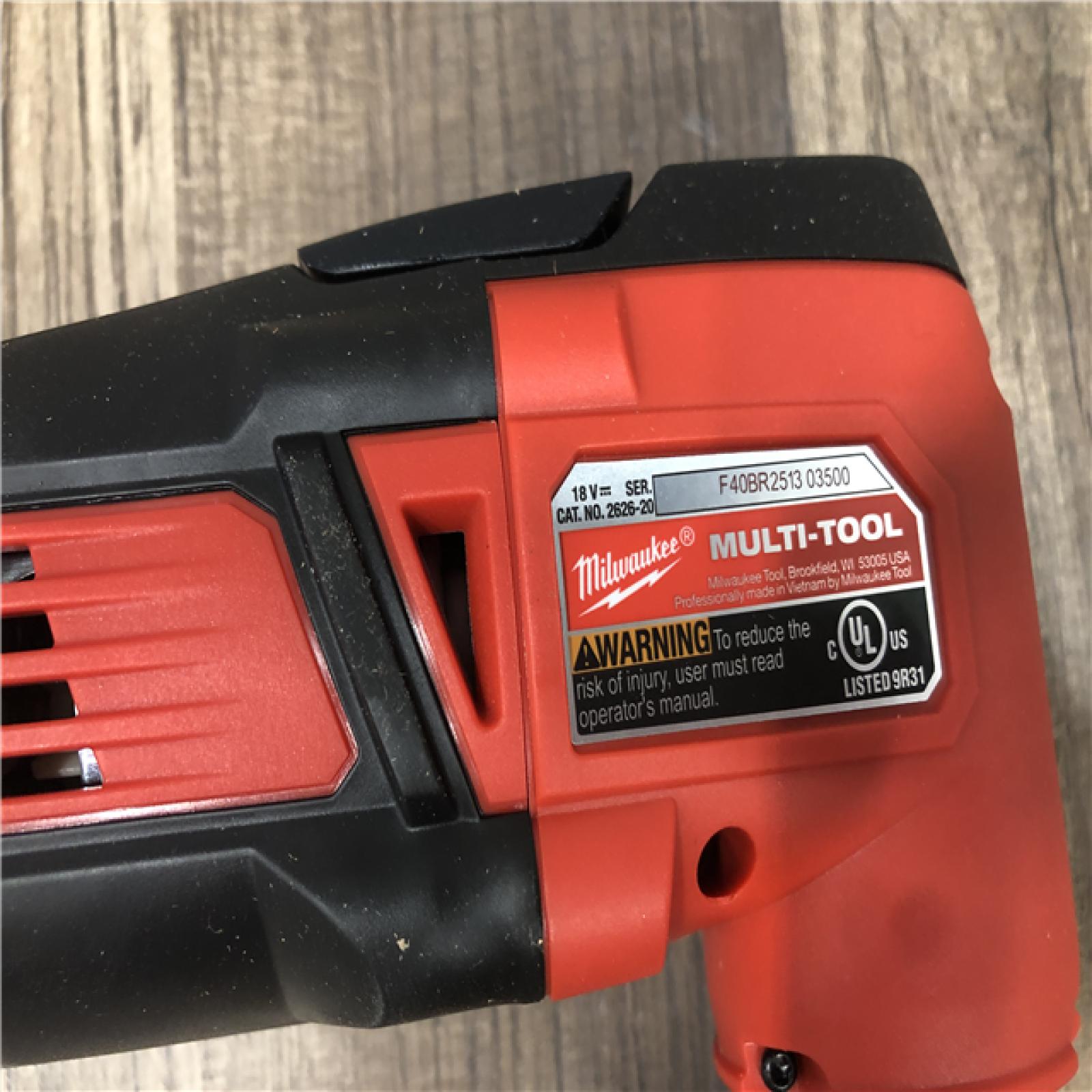 AS-IS Milwaukee 18V Lithium-Ion Cordless Oscillating Multi-Tool (Tool-Only)