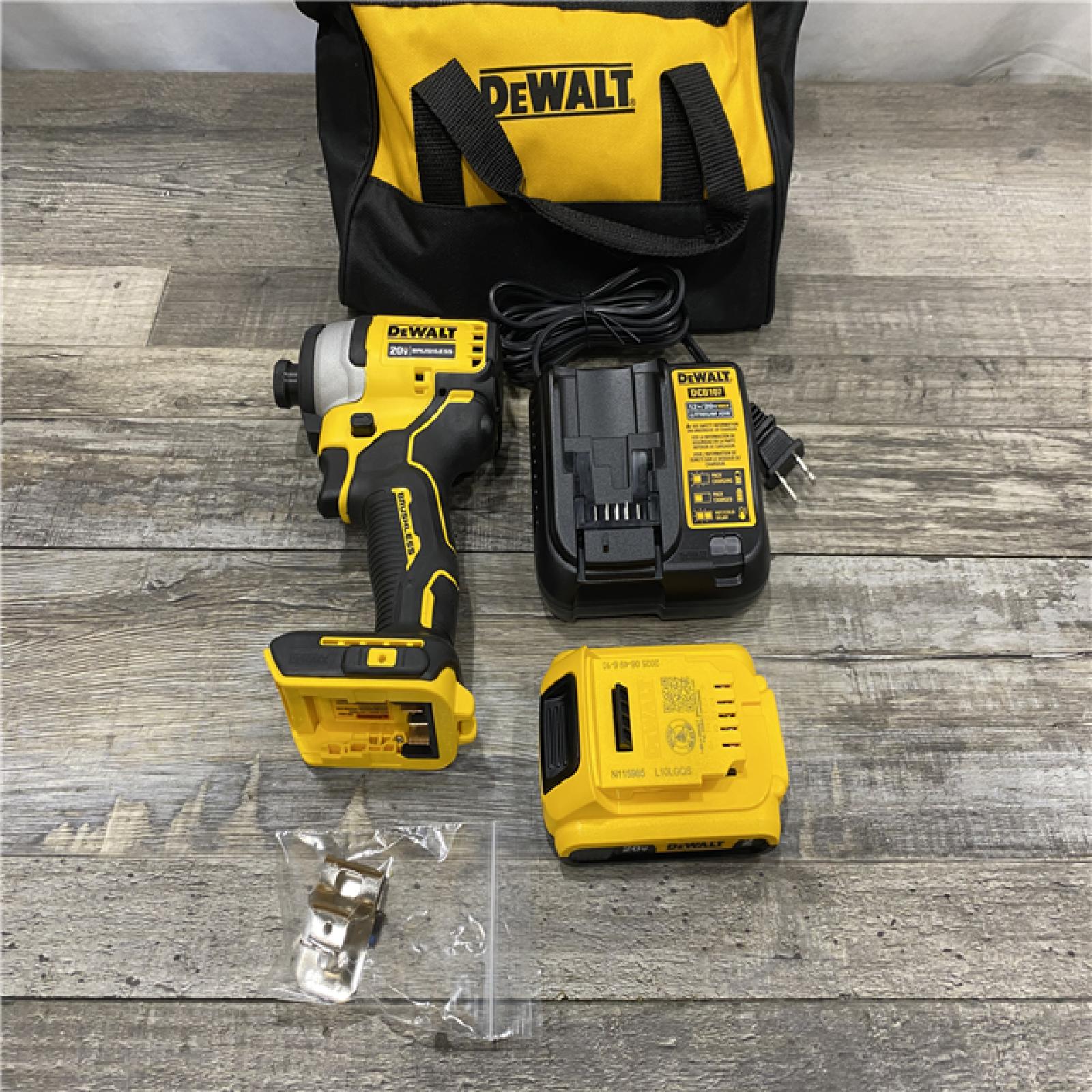 AS-IS DEWALT Atomic 20V Max Lithium-Ion Brushless Cordless Compact 1/4 in. Impact Driver Kit