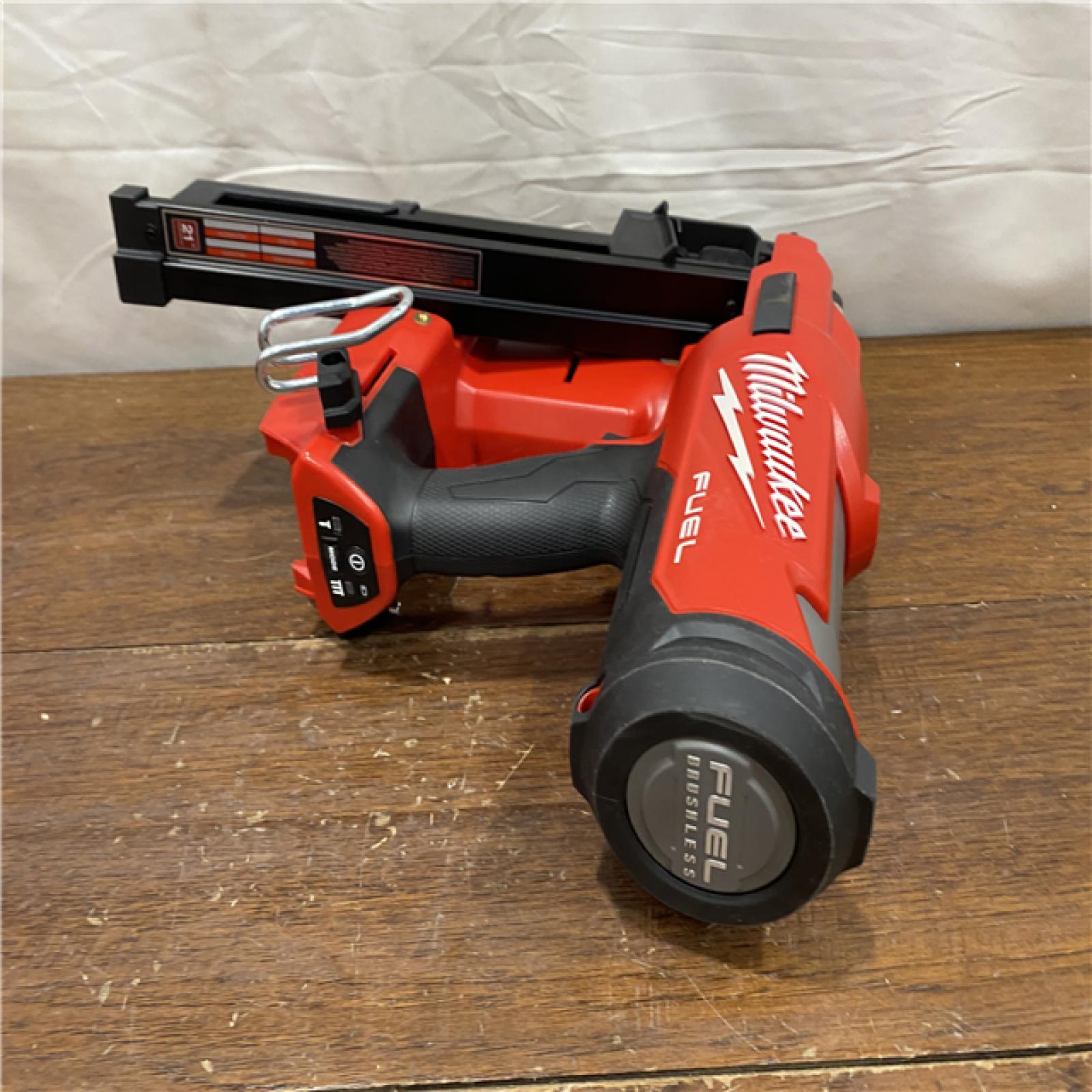AS-ISMilwaukee 2744-20 M18 FUEL 21-Degree Cordless Framing Nailer (Tool Only)