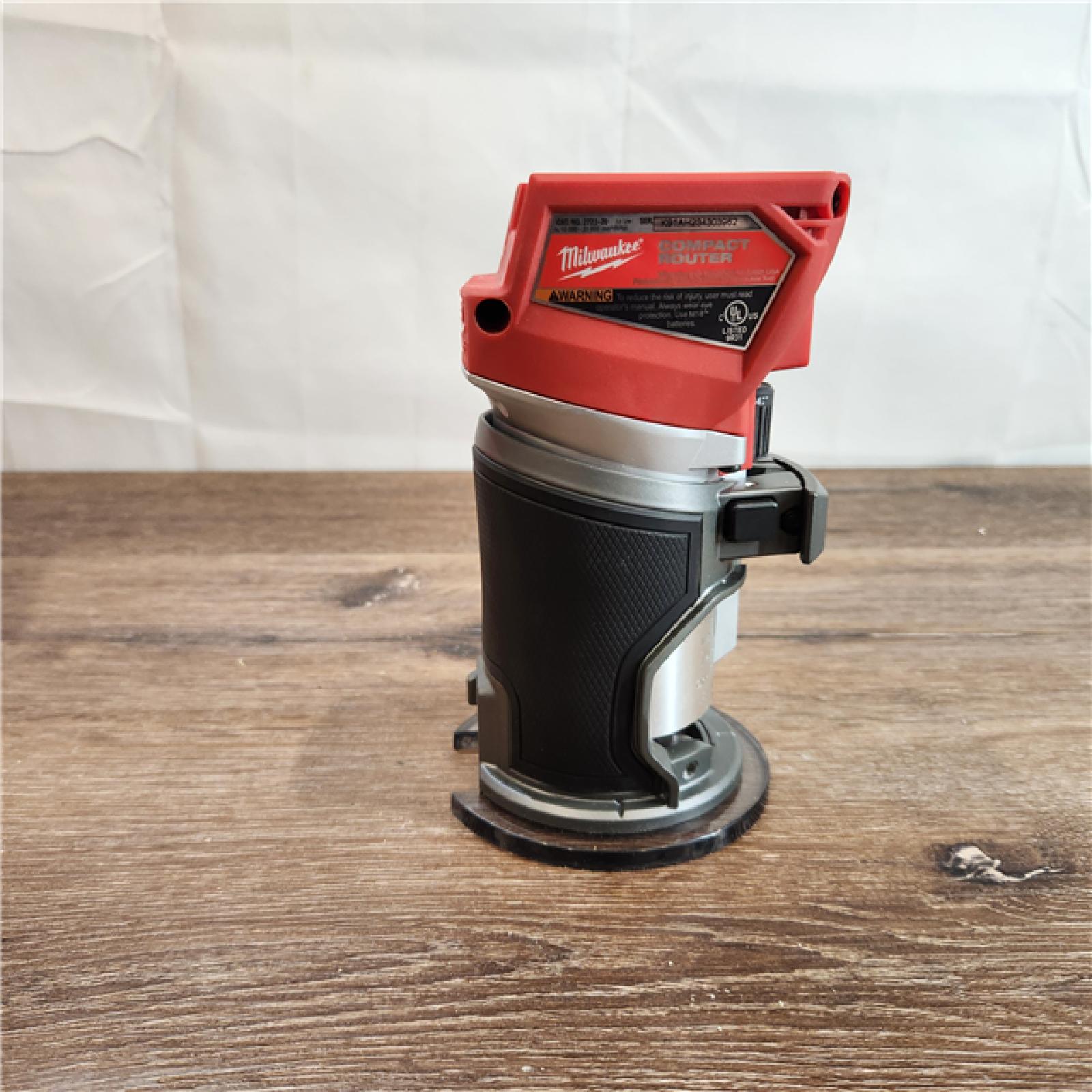 AS-IS Milwaukee 2723-20 M18 FUEL 18V Cordless Li-Ion Compact Router - Bare Tool