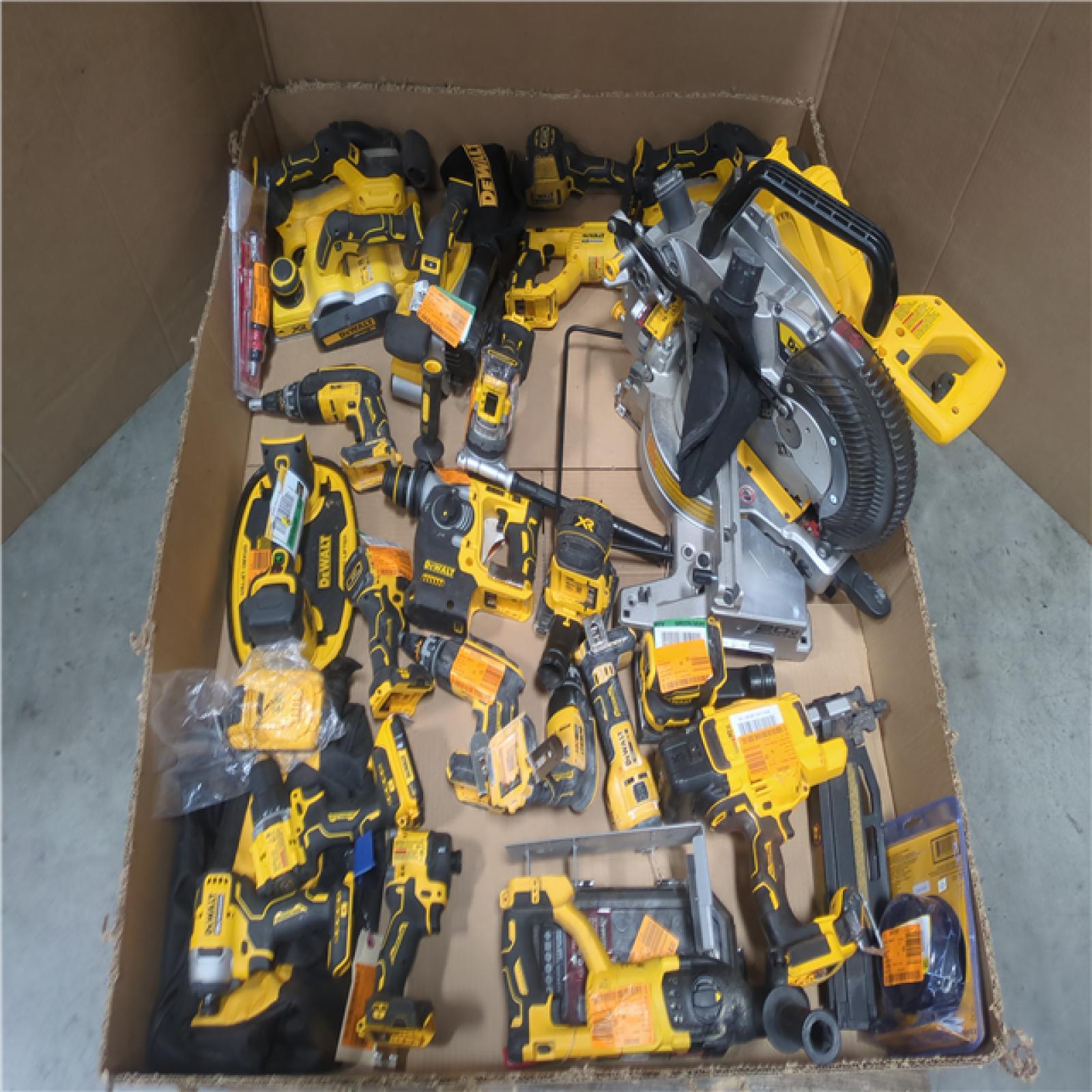 CALIFORNIA AS-IS DEWALT PALLET