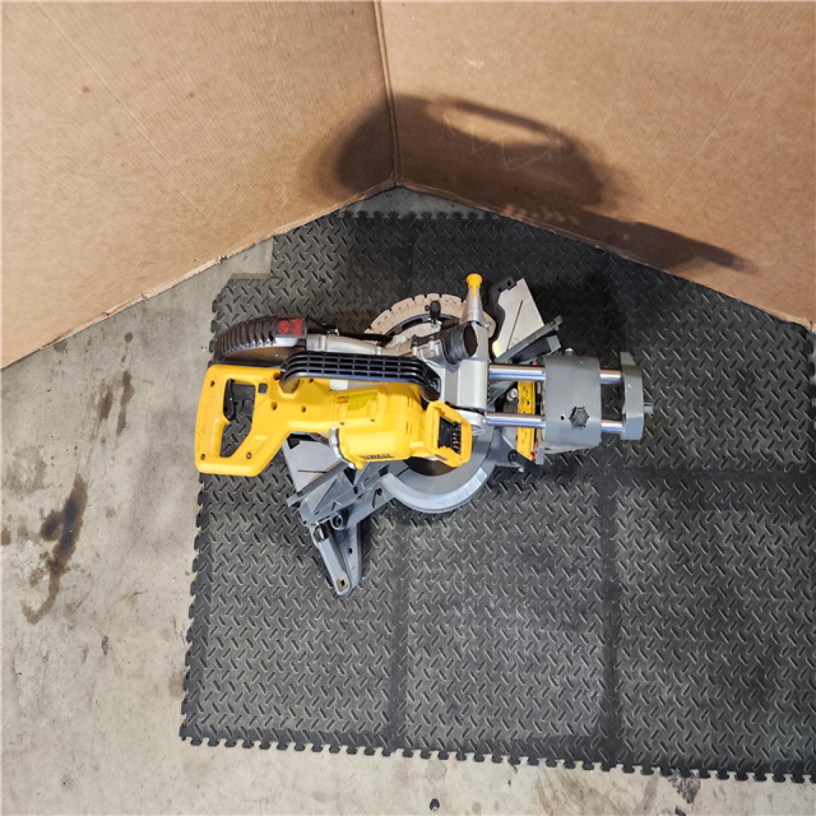 HOUSTON LOCATION - AS-IS DEWALT 60V Lithium-Ion 12 in. Cordless Sliding Miter Saw (Tool Only)