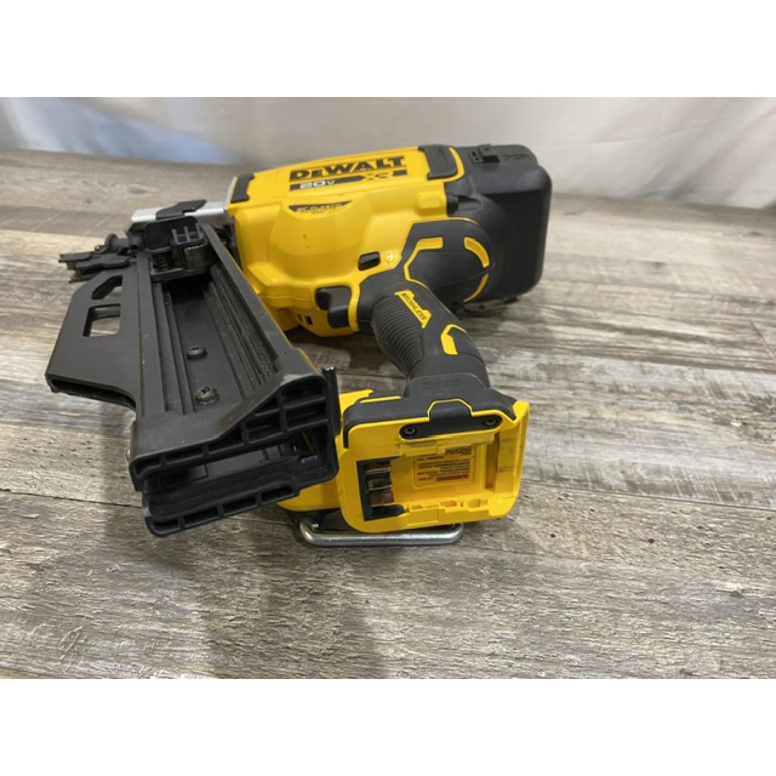 AS-IS DEWALT 20-Volt 21° Cordless Framing Nailer (Tool-Only)