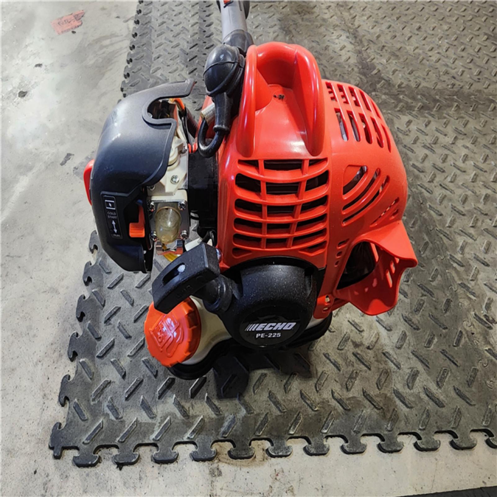 HOUSTON LOCATION - AS-IS ECHO 21.2 cc Gas 2-Stroke Lawn Edger