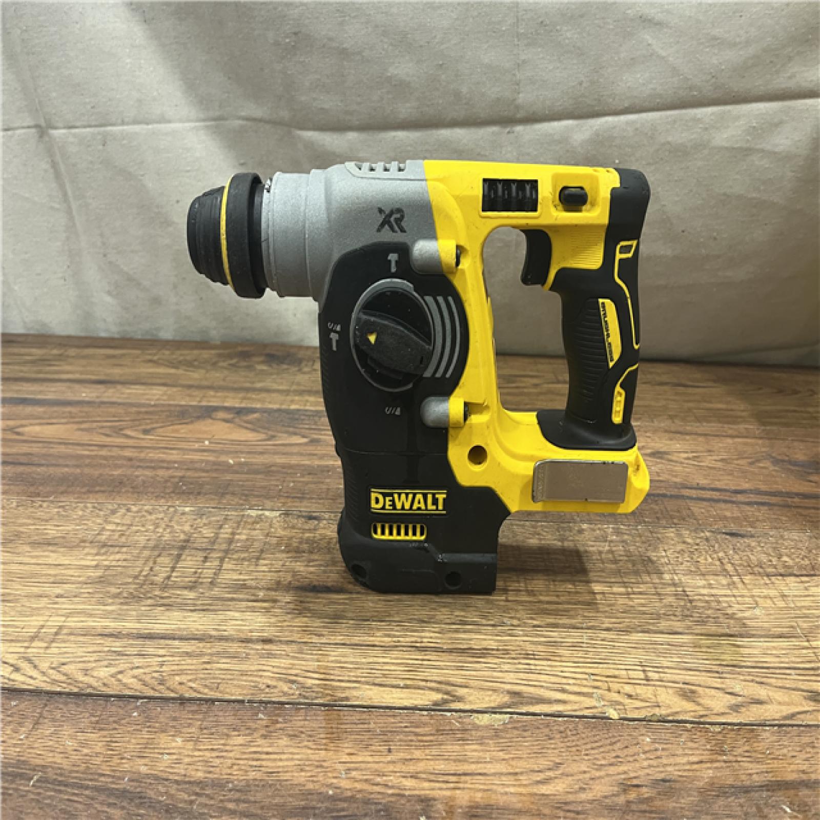 AS-IS Dewalt | SDS 20-V Cordless Rotary Hammer