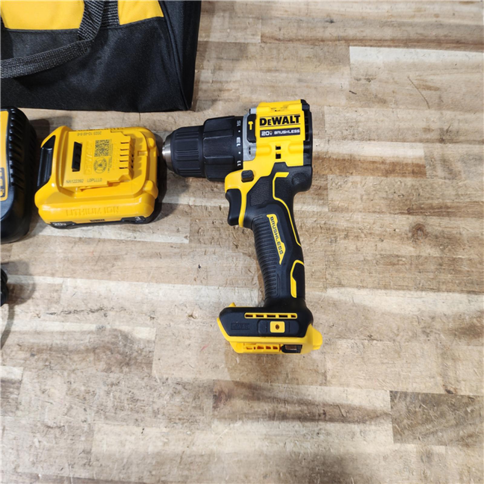 HOUSTON LOCATION - AS - IS DEWALT ATOMIC 20V Cordless 1/2 in. Compact Hammer Drill Kit