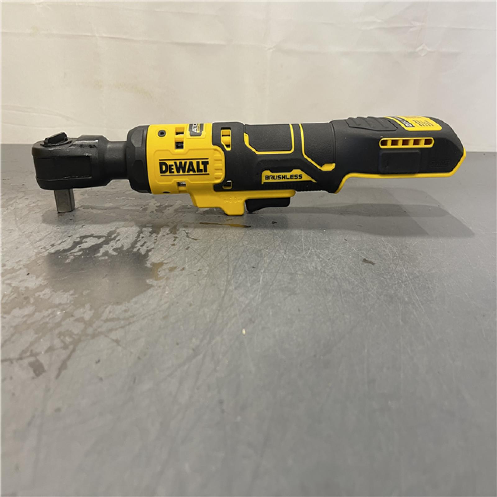 AS-IS - DeWalt ATOMIC 20V MAX Cordless 1/2 in. Ratchet
