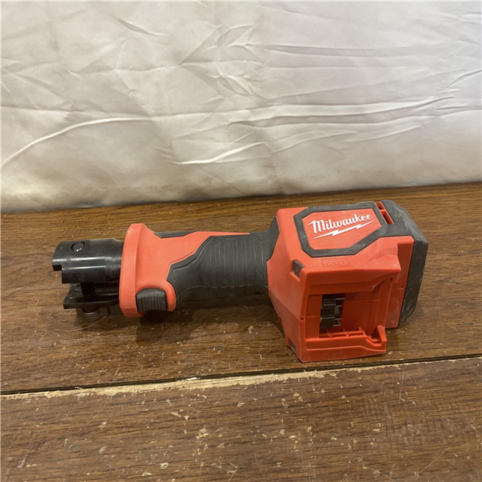 AS-IS Milwaukee 2674-22P - M18 Short Throw Press Tool Kit - Viega PureFlow & T.