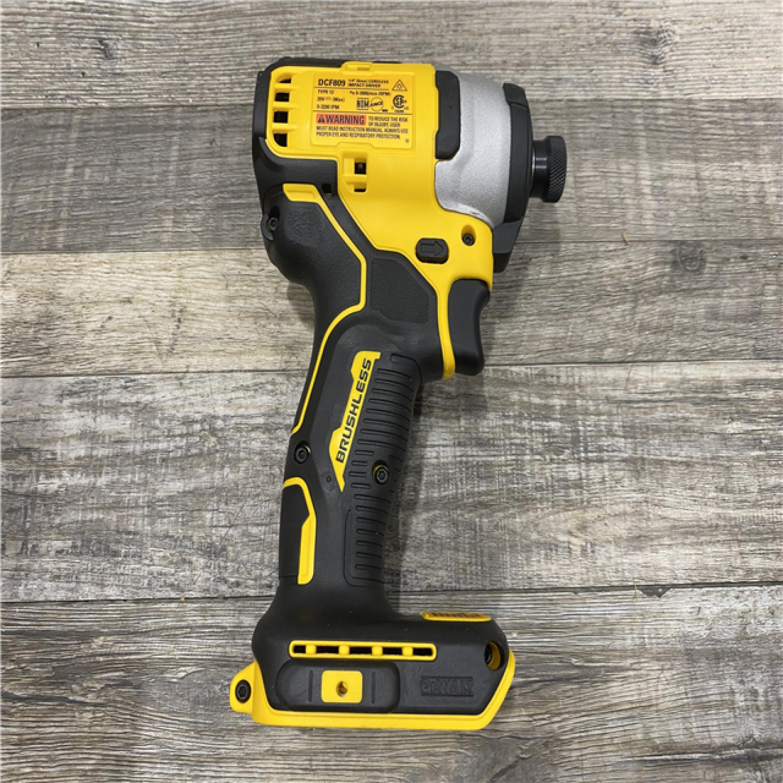 AS-IS DEWALT Atomic 20V Max Lithium-Ion Brushless Cordless Compact 1/4 in. Impact Driver Kit